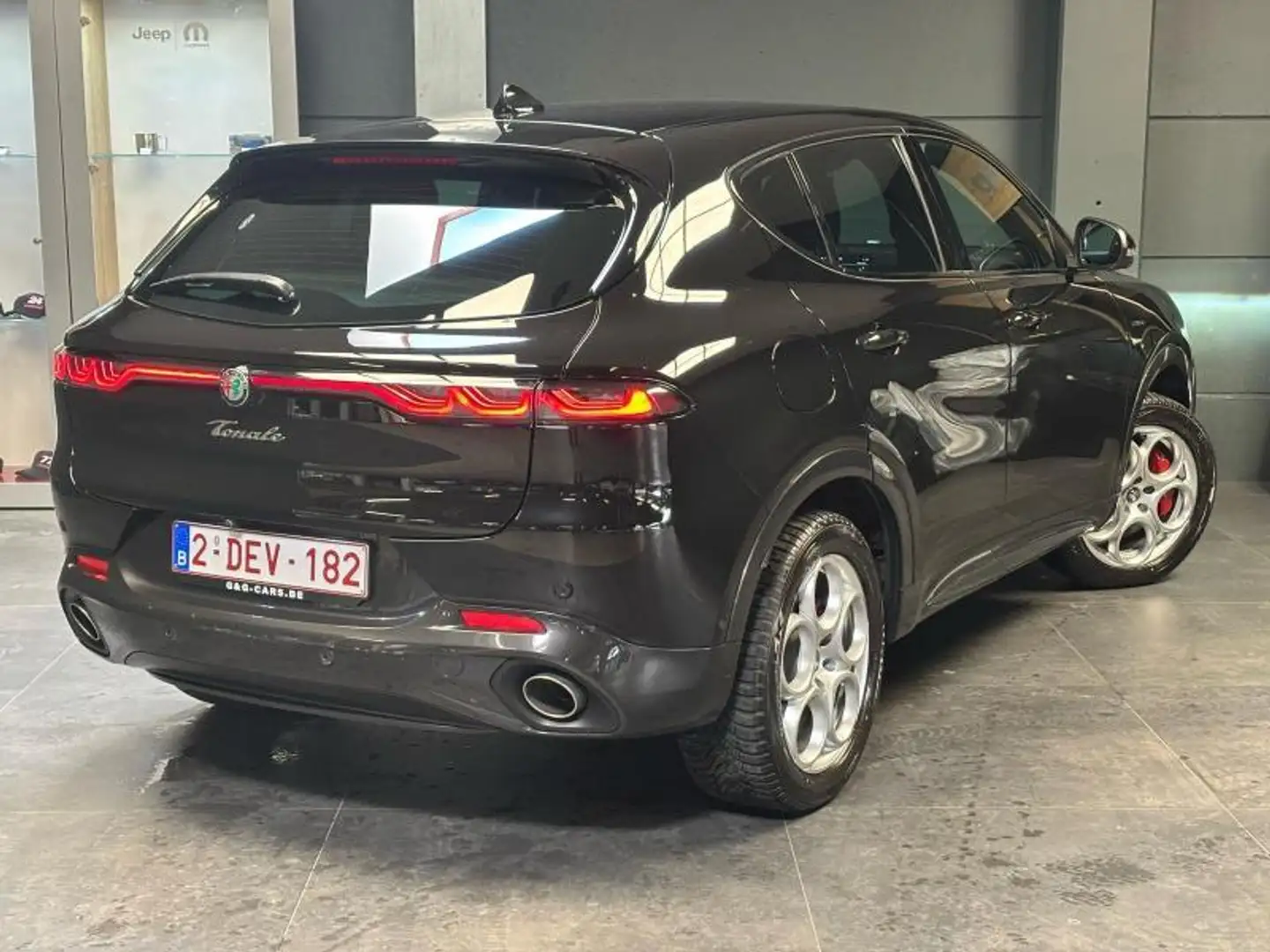 Alfa Romeo Tonale Tonale Veloce Schwarz - 2