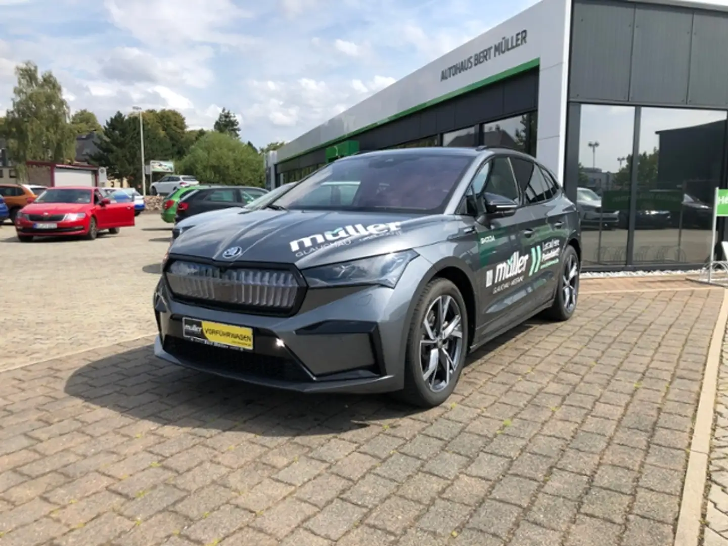 Skoda Enyaq 85 Sportline Matrix AHZV Canton Grau - 2