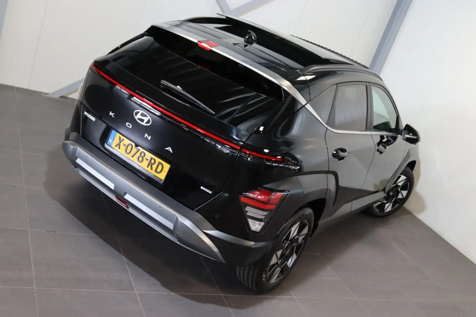 Hyundai KONA 1.6 GDI HEV Premium-Sky Navi|leder|Pano|Wint|18"|C Schwarz - 2
