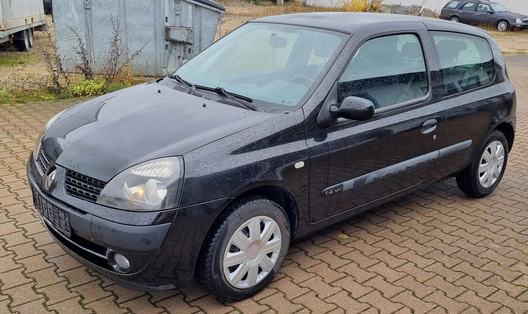 Renault Clio 1.4 16V Dynamique - 1
