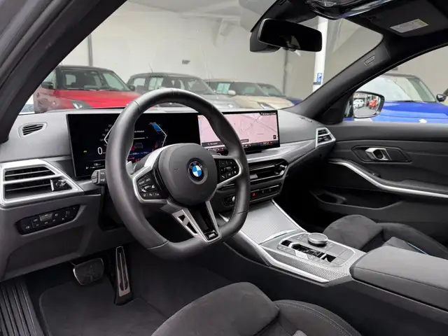 BMW 3 Series view 11