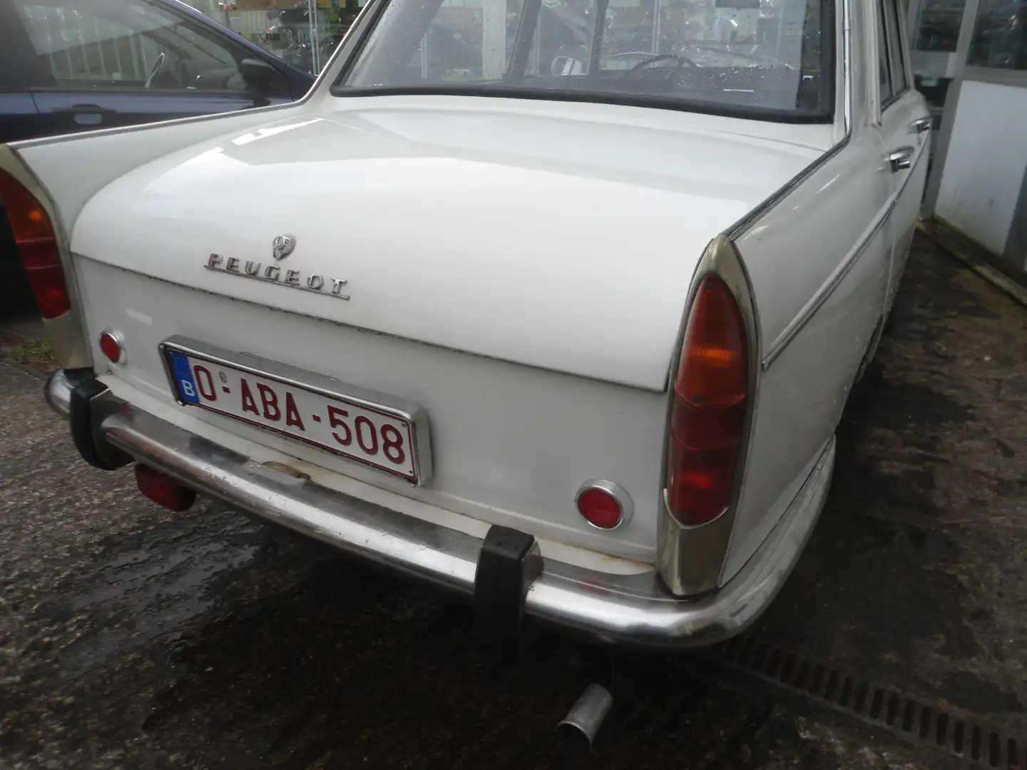 Peugeot 404 Weiß - 2