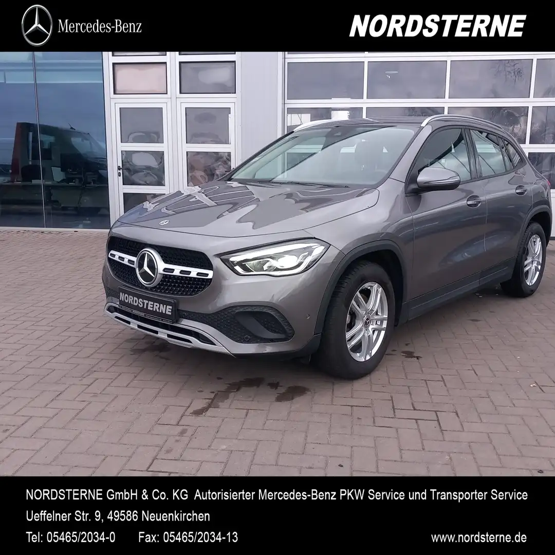 Mercedes-Benz GLA 180 GLA 180 d AUTOMATIK+NAVIGATION+AHK+MBUX+SHZ+LED Grau - 1