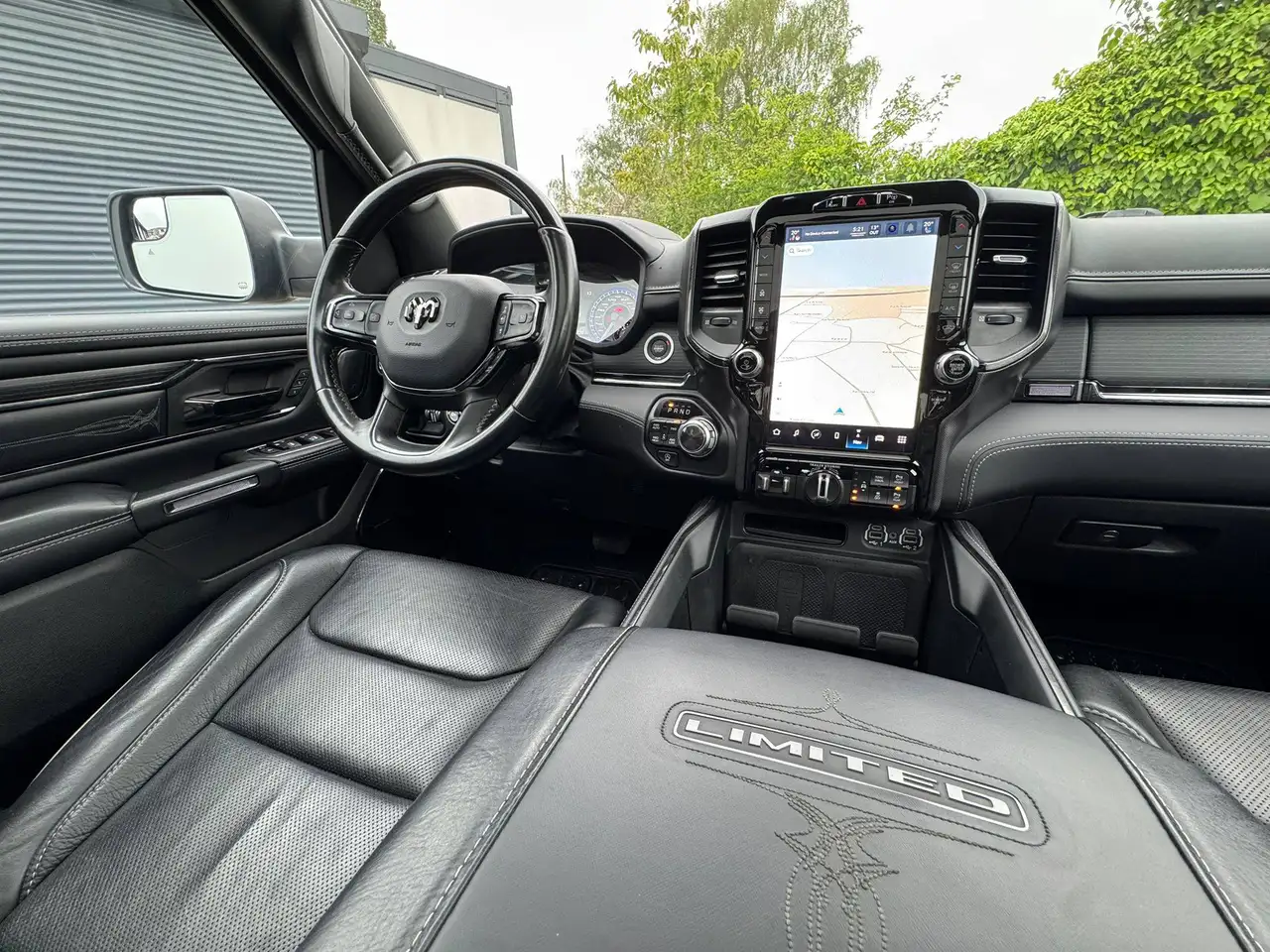 Dodge RAM 2022 — фото 11
