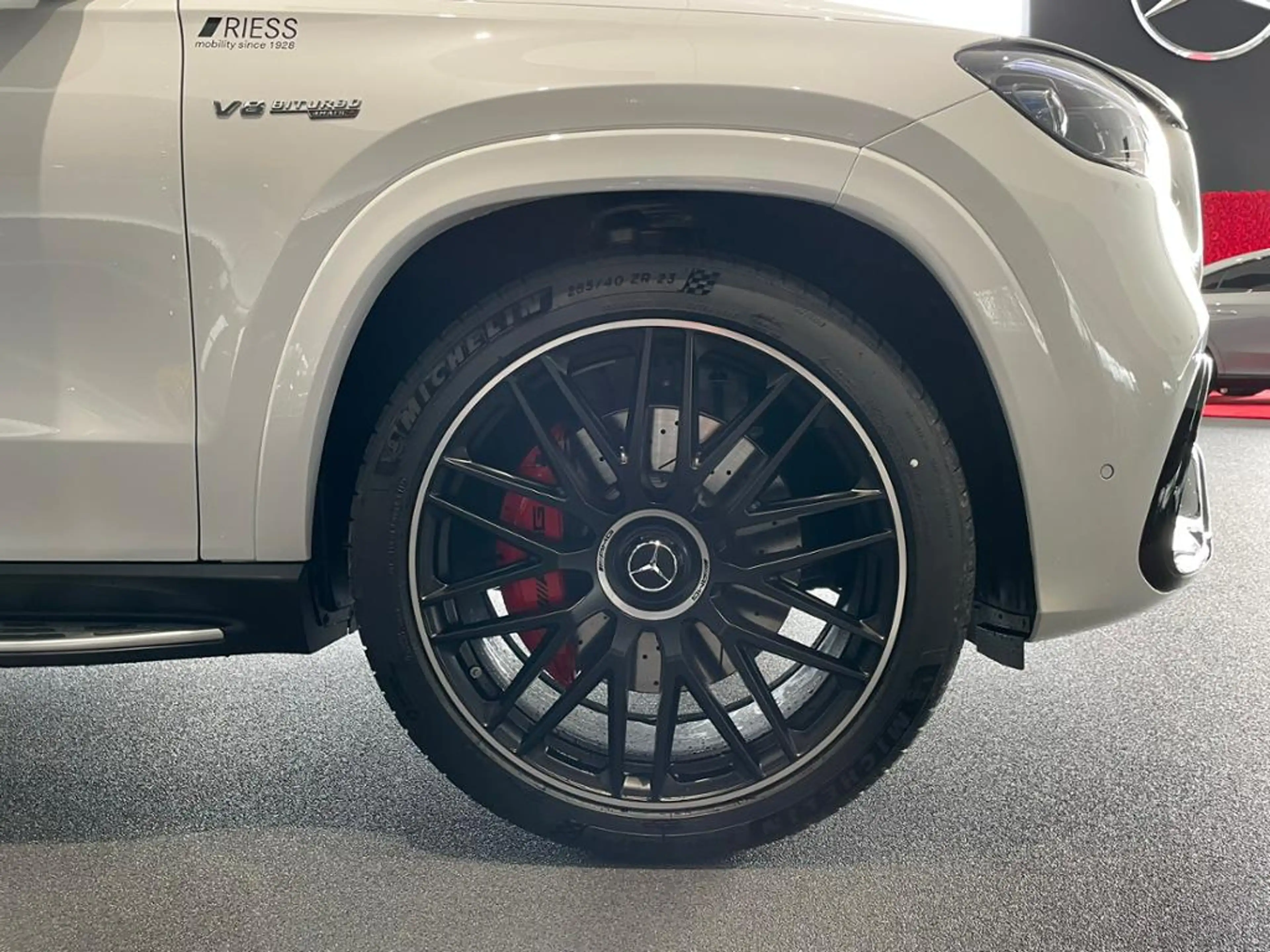 Mercedes-Benz GLS 63 AMG STDHZG+HUD+PANO+DRIVER PCKG+BURM 4D+ — photo 10
