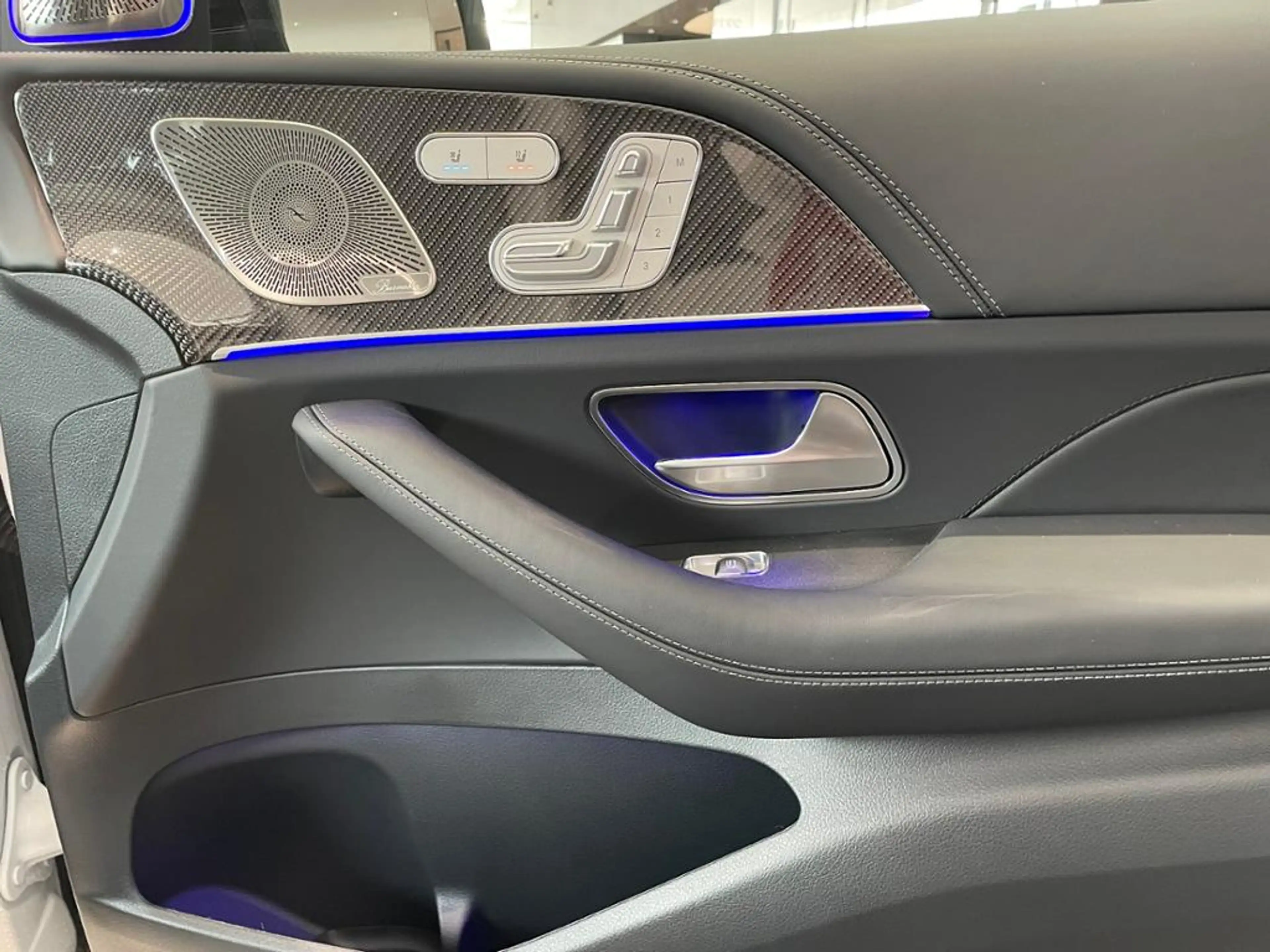 Mercedes-Benz GLS 63 AMG STDHZG+HUD+PANO+DRIVER PCKG+BURM 4D+ — photo 12