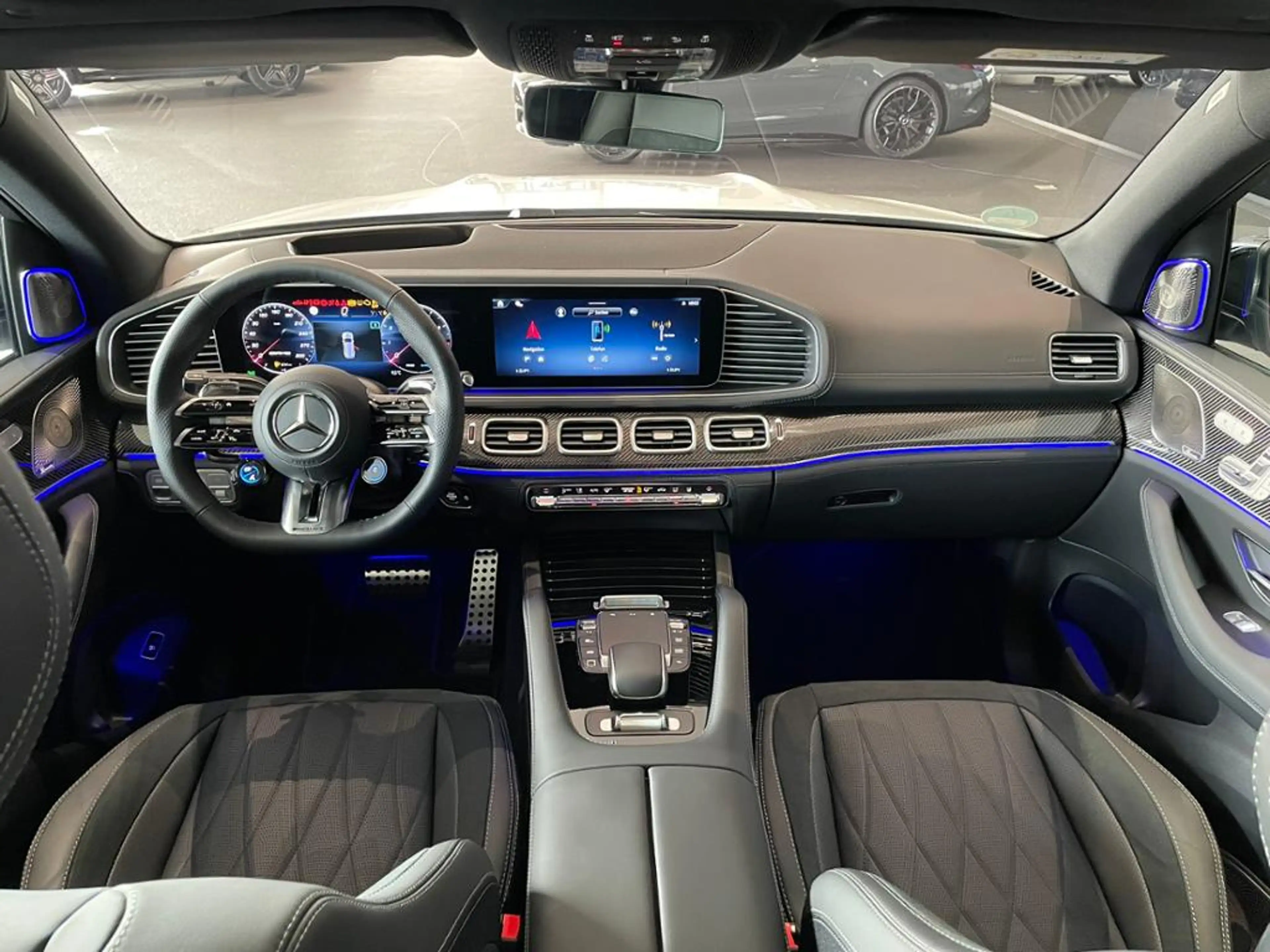 Mercedes-Benz GLS 63 AMG STDHZG+HUD+PANO+DRIVER PCKG+BURM 4D+ — photo 13