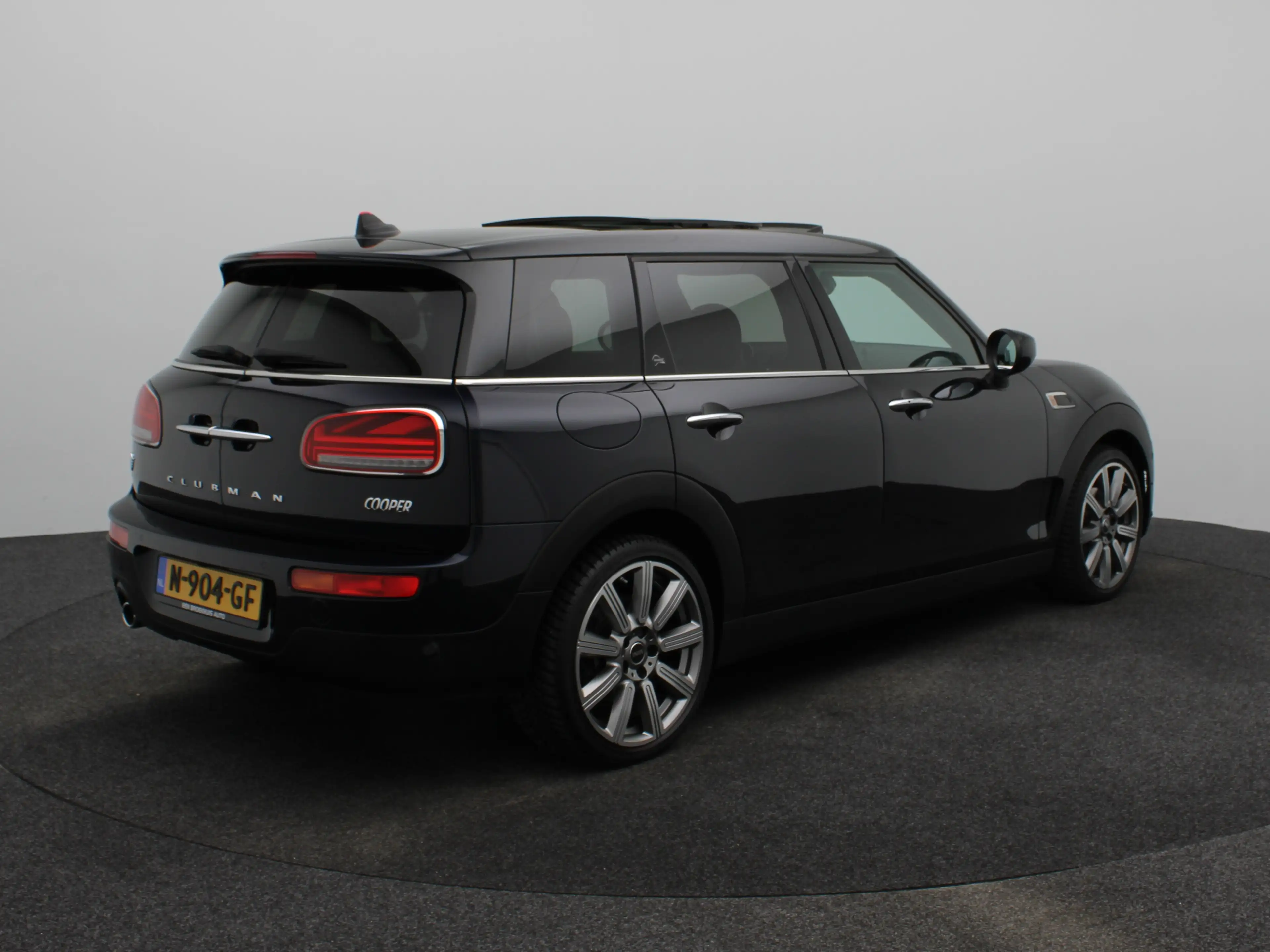 MINI Cooper Clubman Mini 1.5 Richmond Park Edition |  Achteruitrijcame — photo 2