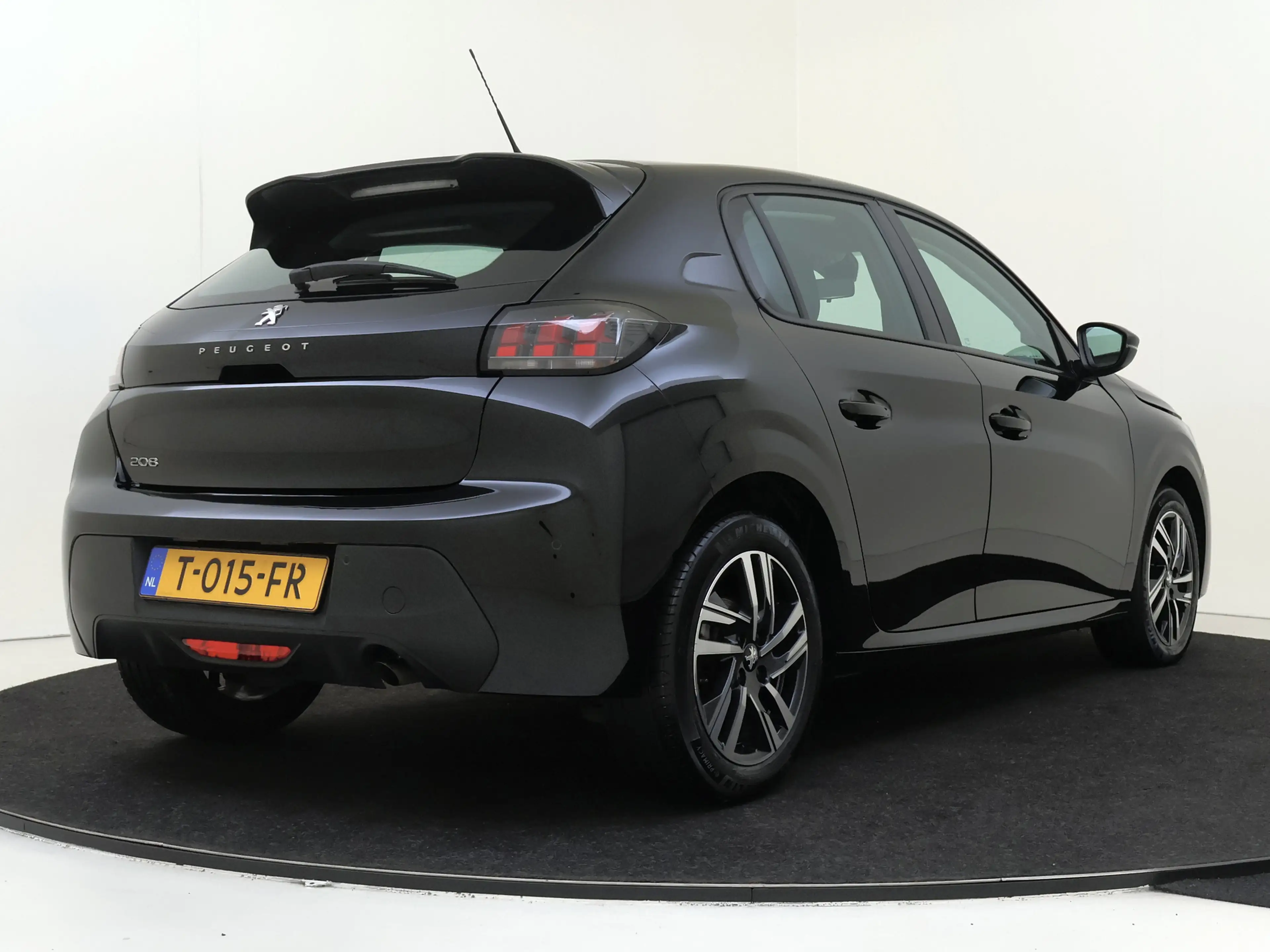 Peugeot 208 1.2 PureTech Active Pack | Full Map Navigatie | Ca — photo 7