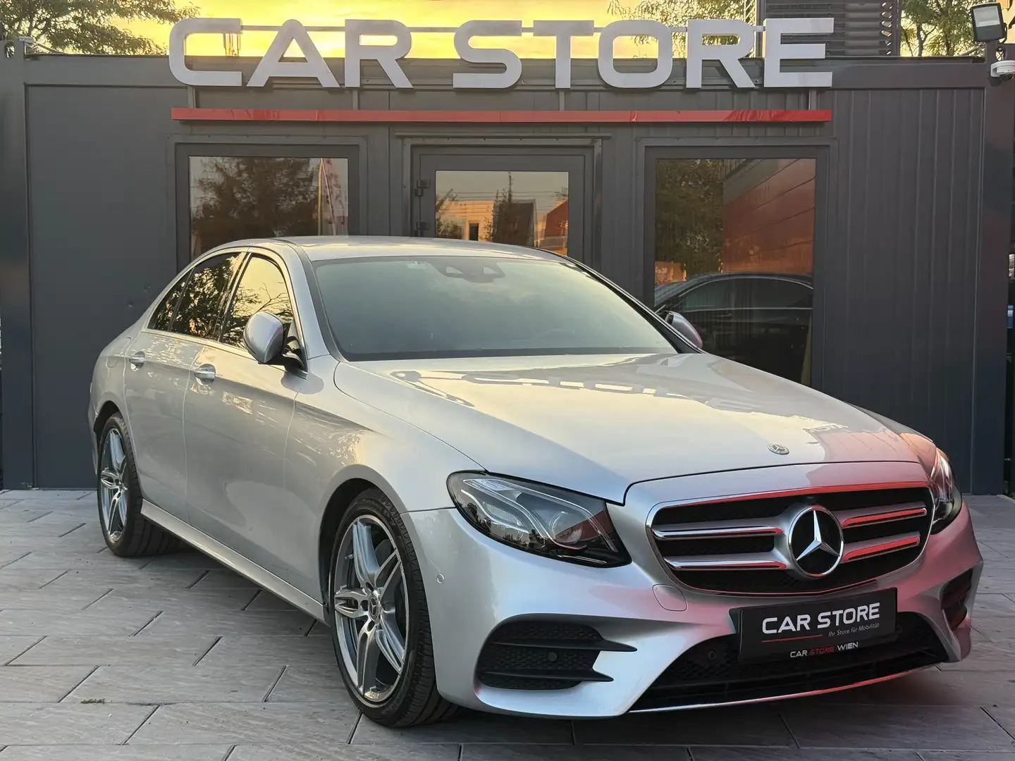 Mercedes-Benz E 220 d|AMG-Line|360°|Widescreen|HUD|Multibeam|Leder Grau - 1