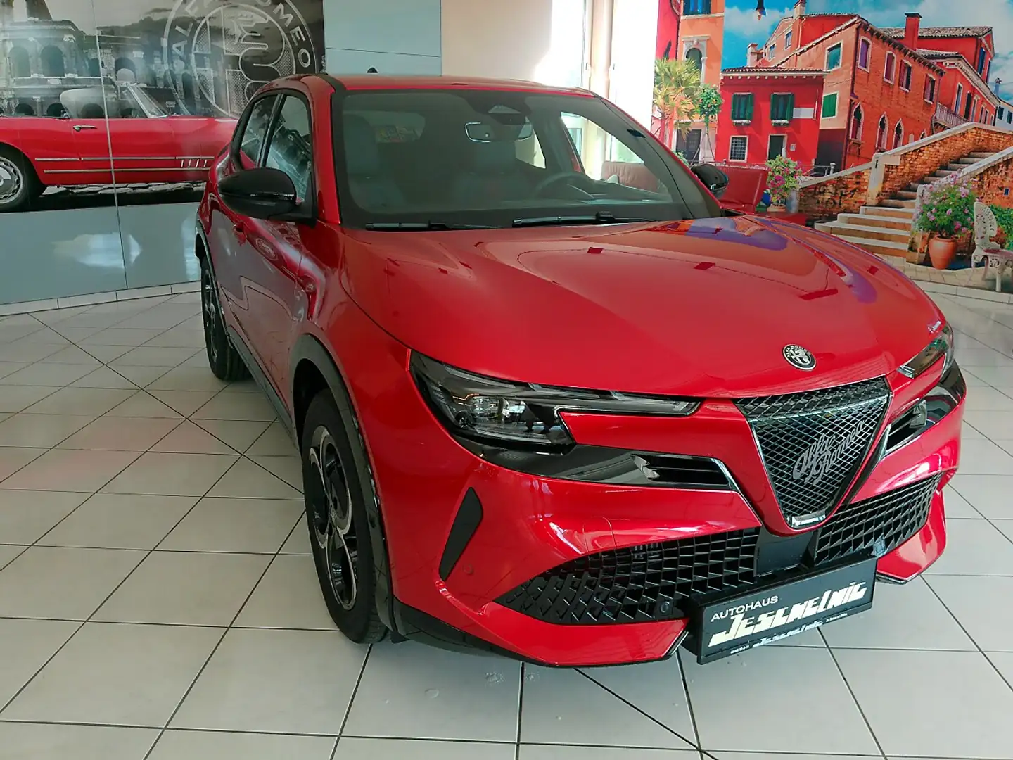 Alfa Romeo Junior 1.2 VGT Mild Hybrid Ti Rot - 1