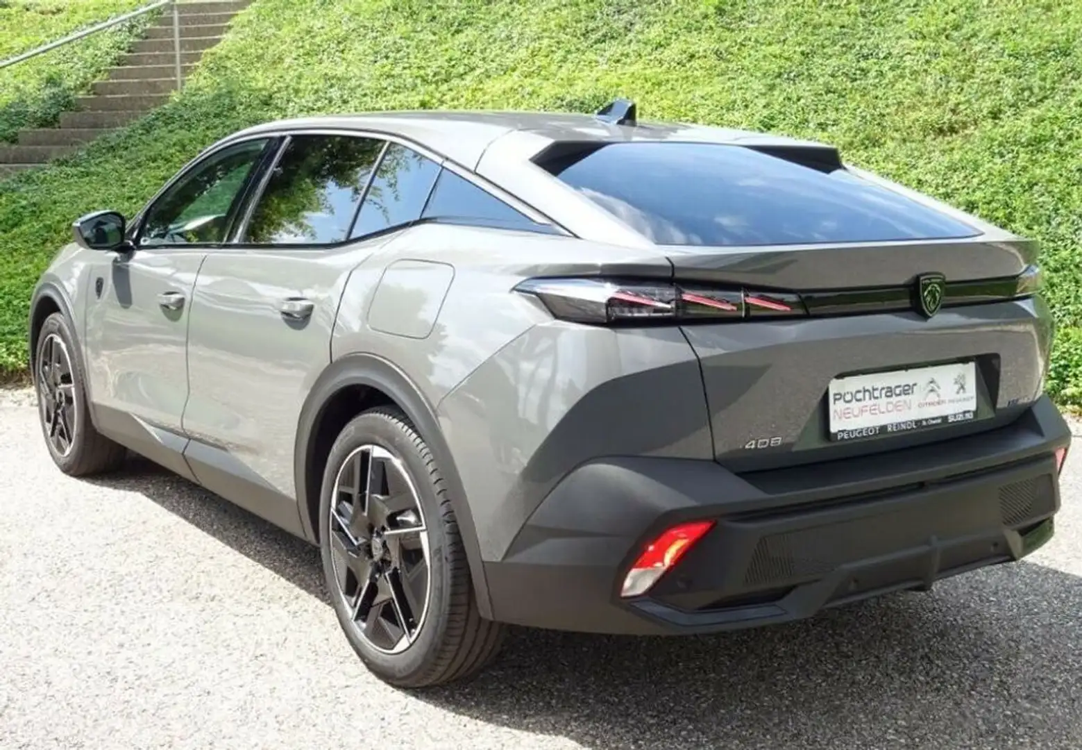 Peugeot 408 PHEV Plug In Hybrid 225  GT Grau - 2