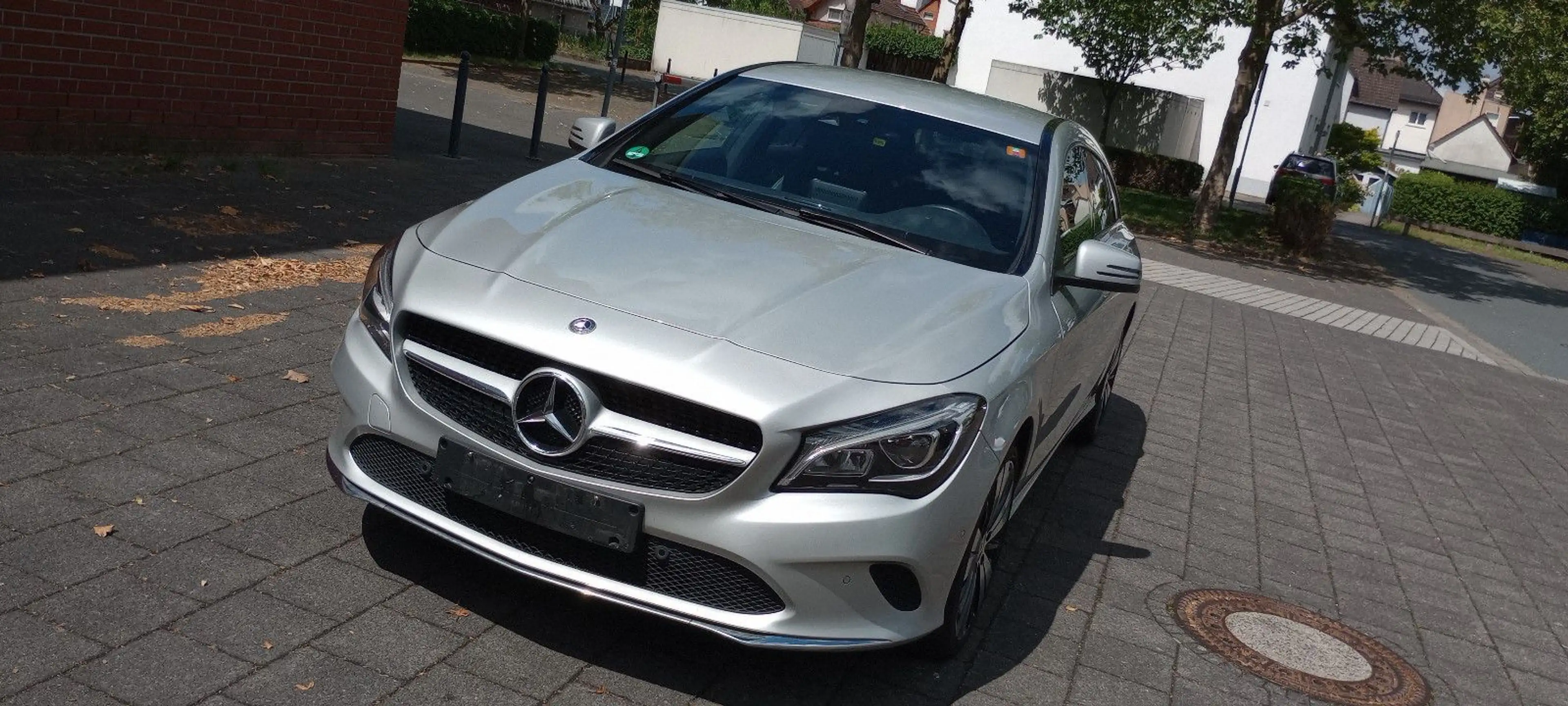 Mercedes-Benz CLA 220 CLA 220 ShBr 4Matic Auto Navi Rückf eHeckk Totw