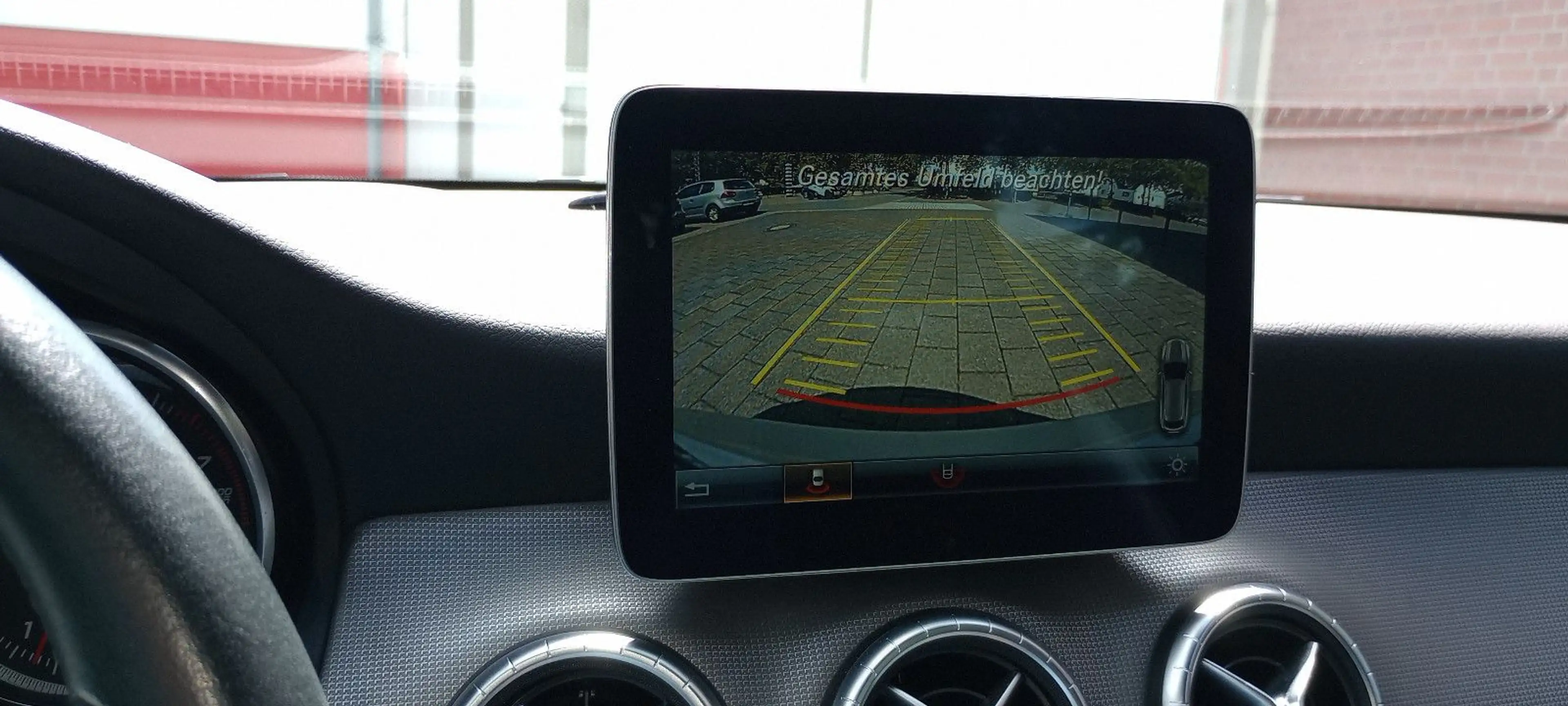 Mercedes-Benz CLA 220 CLA 220 ShBr 4Matic Auto Navi Rückf eHeckk Totw — photo 4