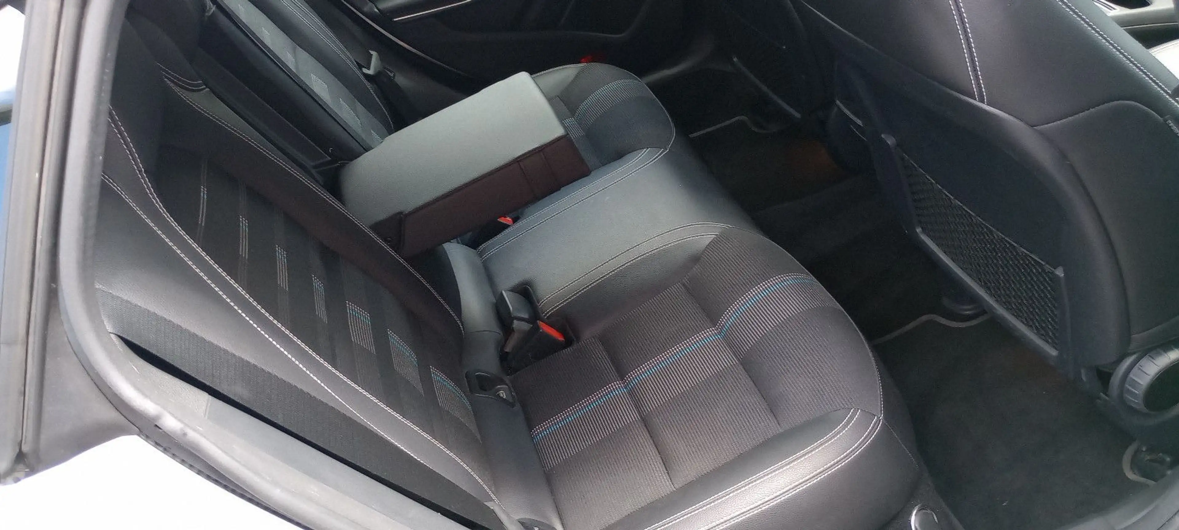 Mercedes-Benz CLA 220 CLA 220 ShBr 4Matic Auto Navi Rückf eHeckk Totw — photo 7