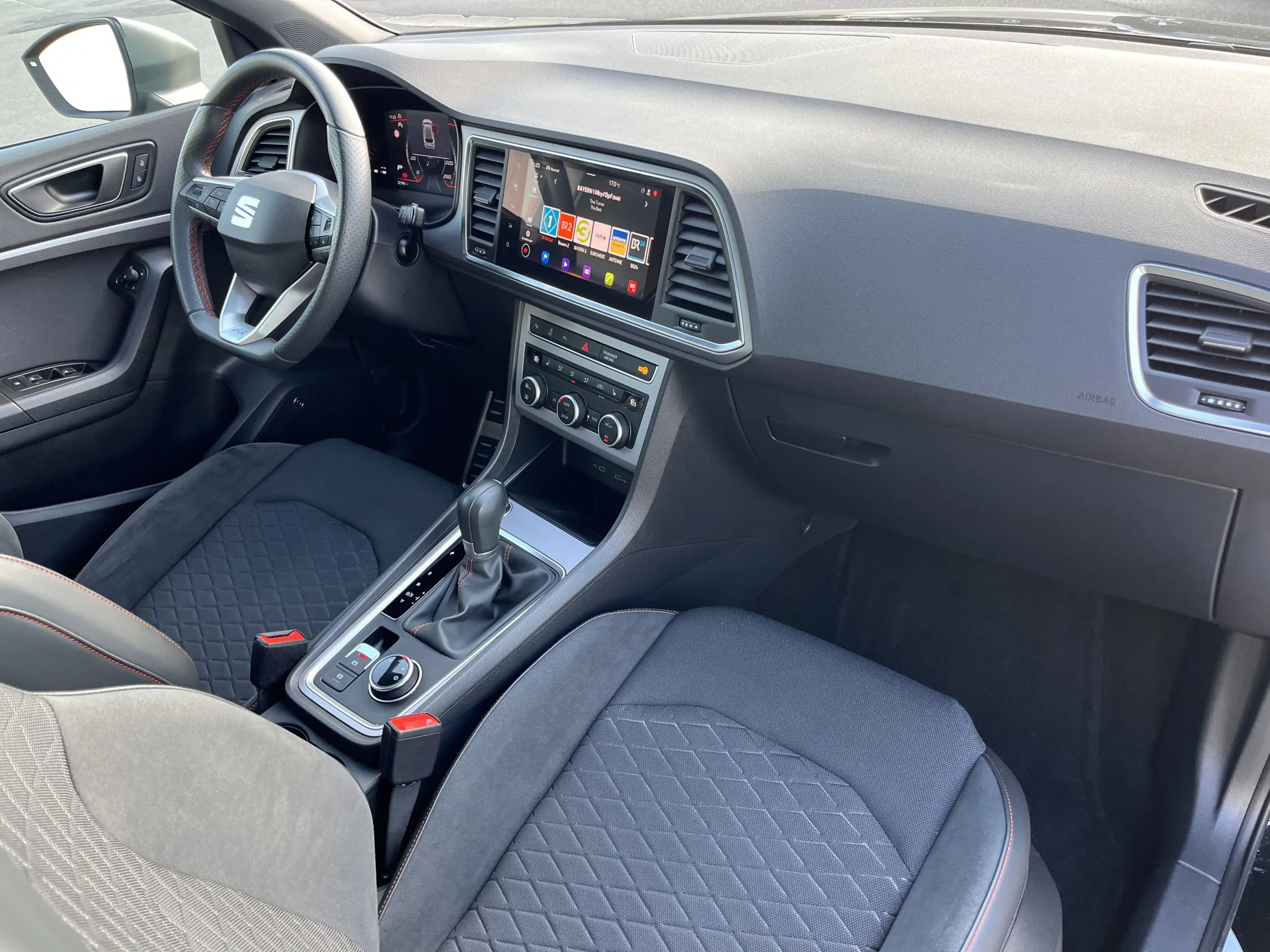 SEAT Ateca 1.5 TSI DSG FR 163€ m.20% Anz. AHK Navi RFK KEYL — photo 14