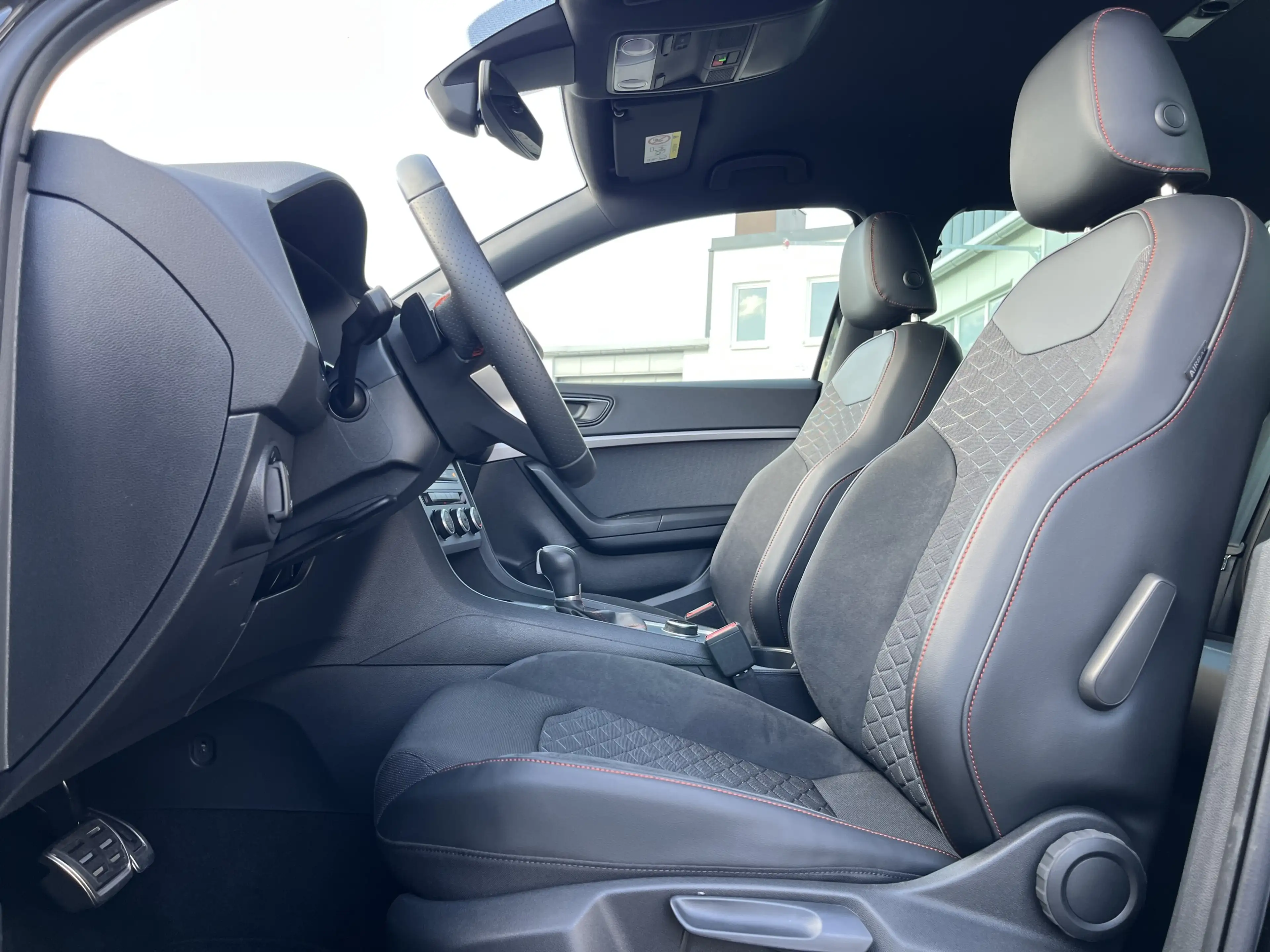 SEAT Ateca 1.5 TSI DSG FR 163€ m.20% Anz. AHK Navi RFK KEYL — photo 13