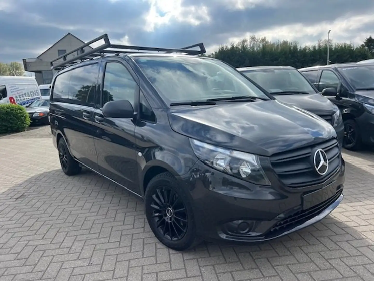 Mercedes-Benz Vito 116 CDI DAKREN 28500 EX BTW TREKHAAK 2500 KG AUTOM Grau - 2