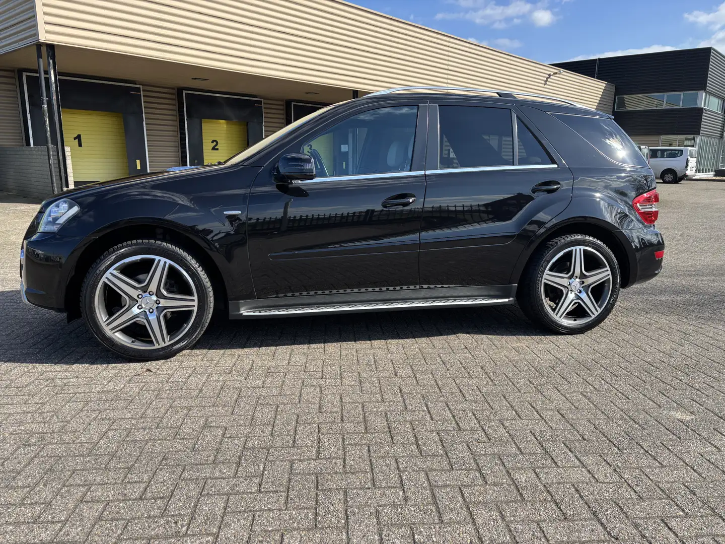 Mercedes-Benz ML 350 M-klasse Prestige automaat [ Org NL. dealer o.h ni Zwart - 2