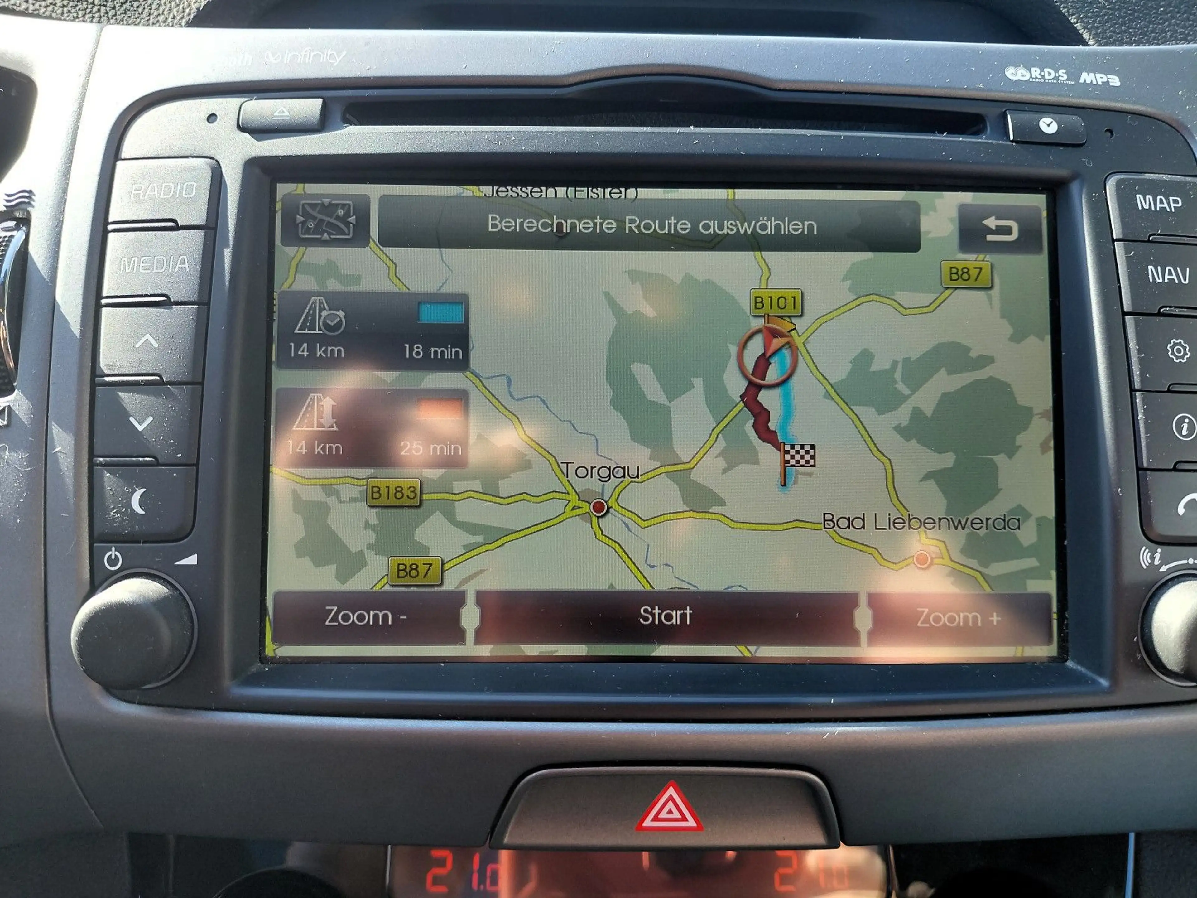 Kia Sportage Dream Team 2WD sehr gepflegt — photo 28