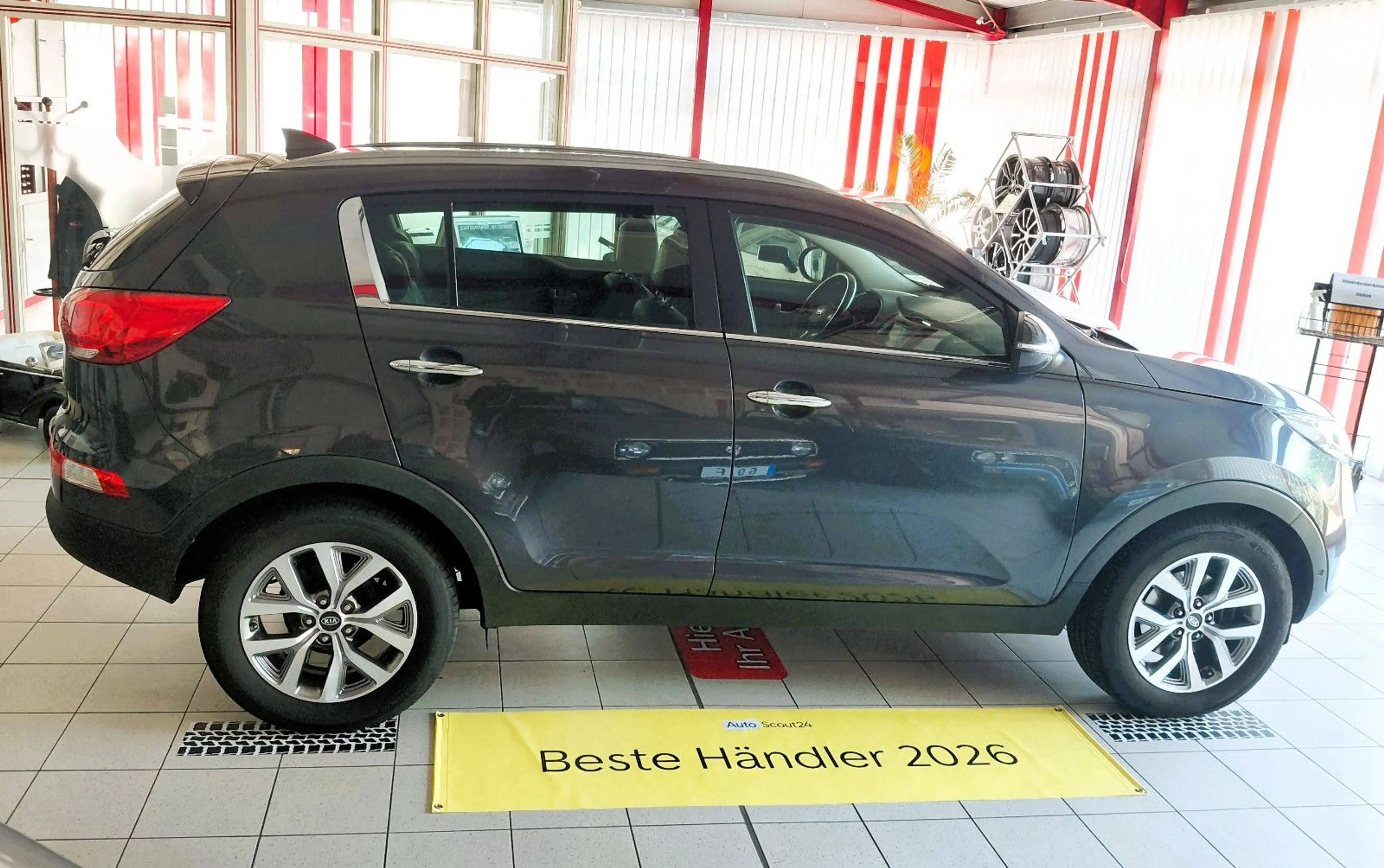 Kia Sportage Dream Team 2WD sehr gepflegt — photo 6