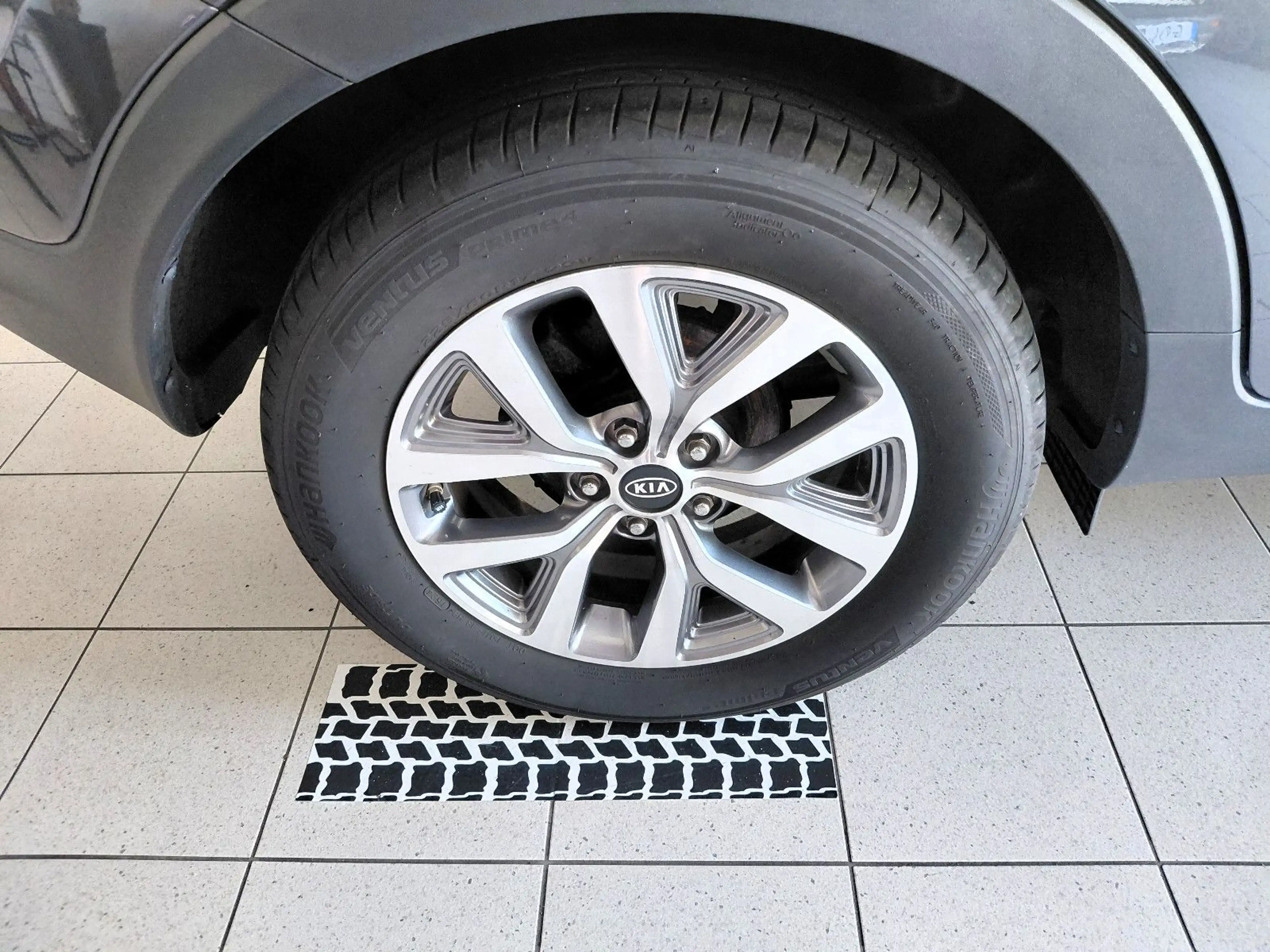 Kia Sportage Dream Team 2WD sehr gepflegt — photo 34