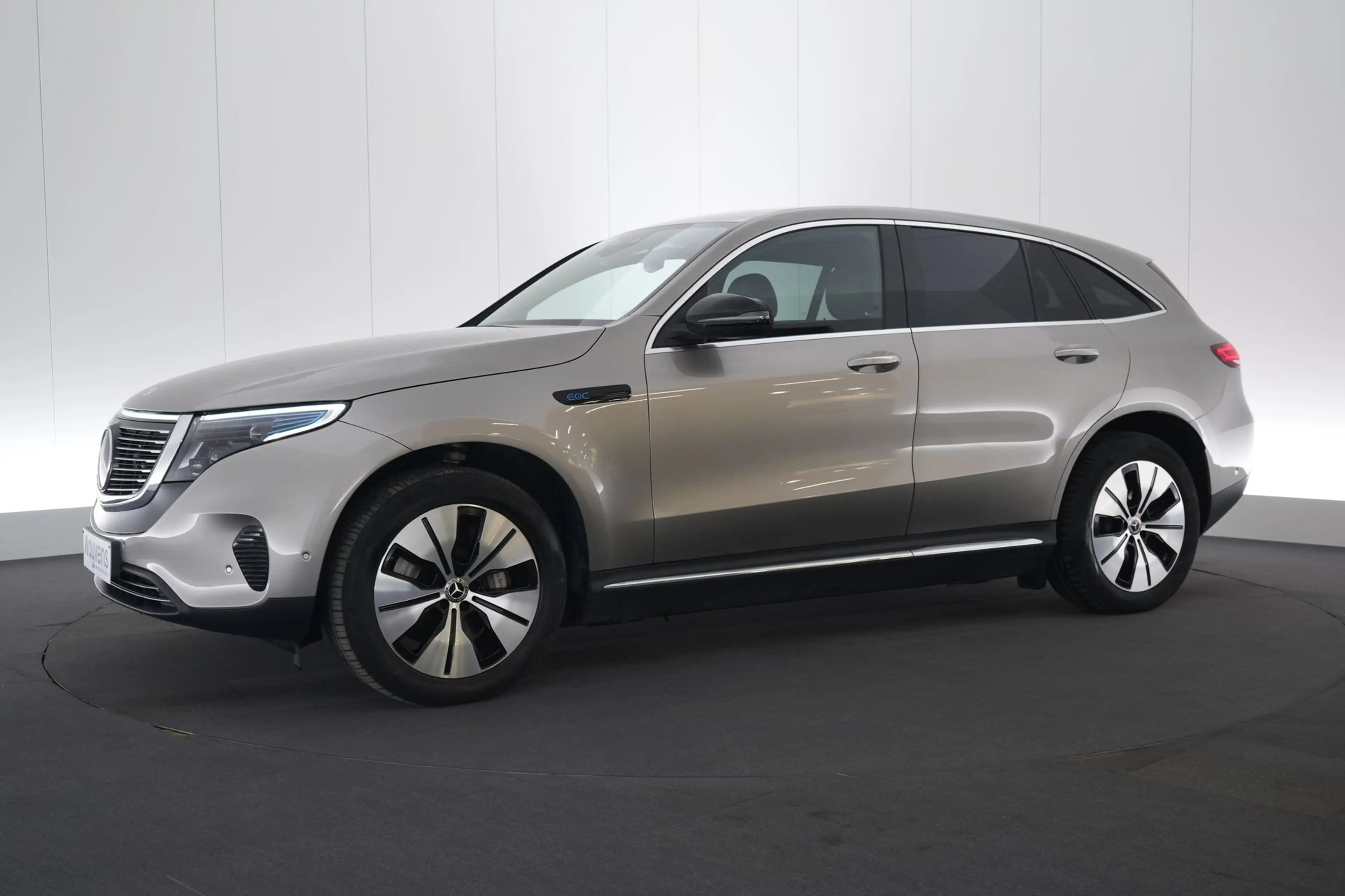 Mercedes-Benz EQC 400 4-Matic Business Line LEDER/CUIR LED GPS PDC CAM B — photo 12