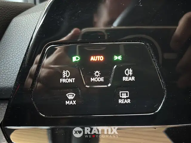 Volkswagen Golf view 18