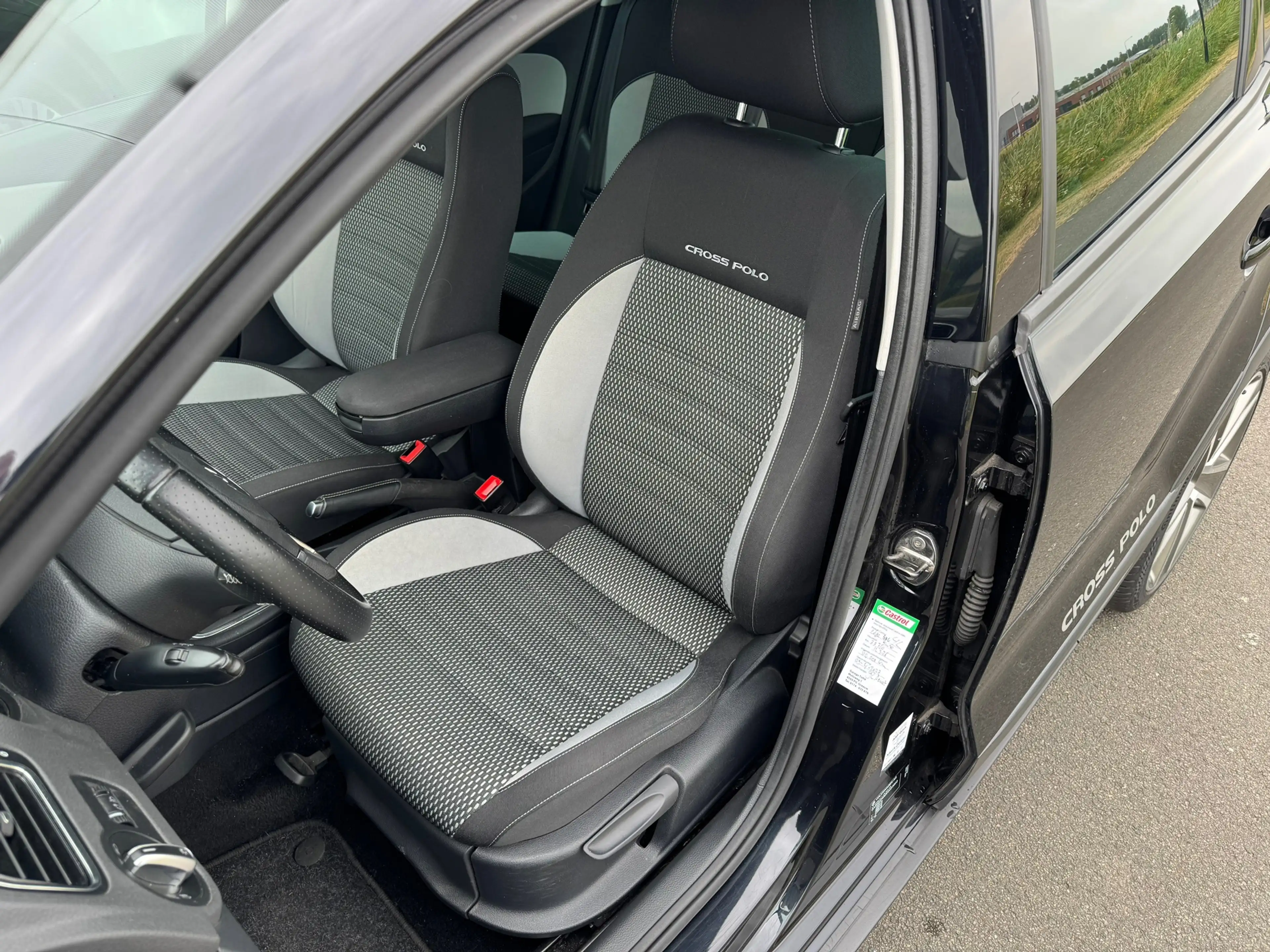 Volkswagen Polo Cross 1.2 TSI , cruise control — photo 9