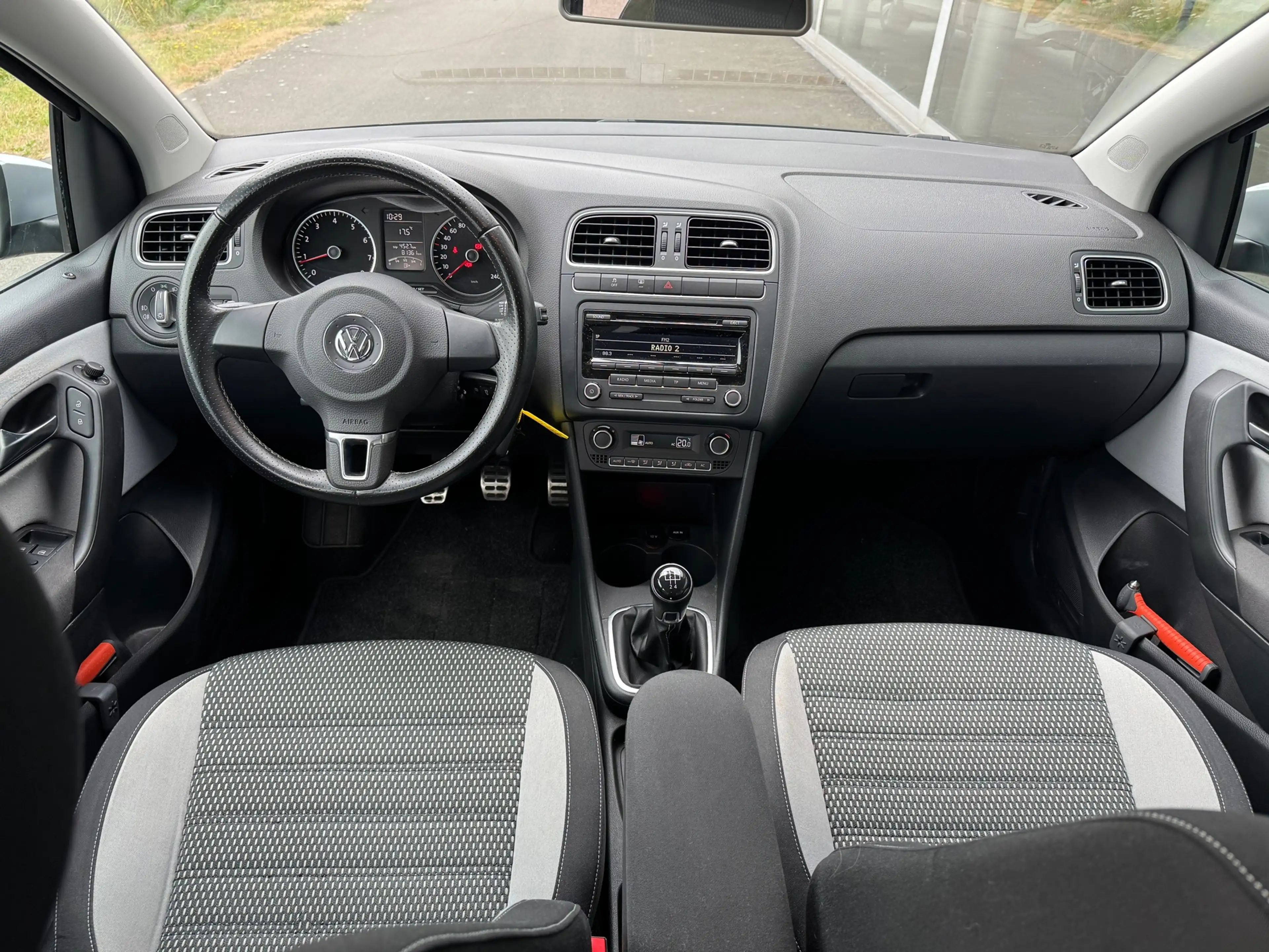Volkswagen Polo Cross 1.2 TSI , cruise control — photo 8