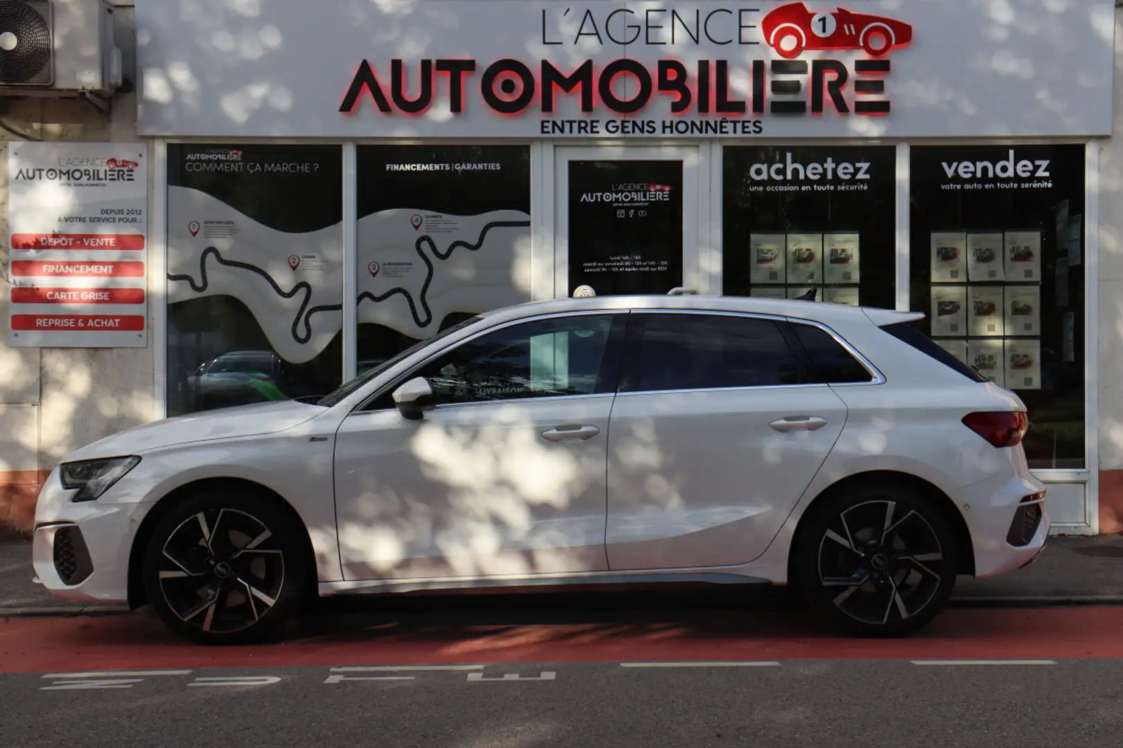 Audi A3 Sportback 1.5 TFSI 150 Mild Hybrid S Line S-Tronic Blanc - 2
