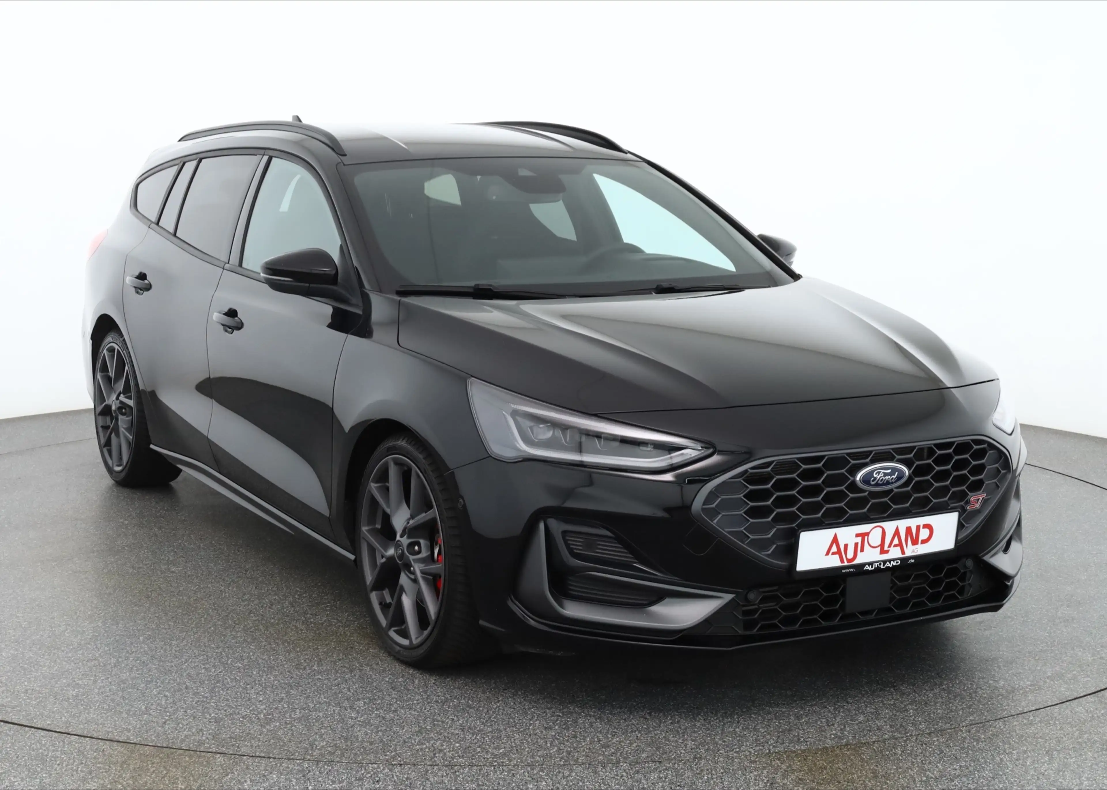 Ford Focus Turnier 2.3 EB ST X LED Kamera Head-Up DAB — photo 7
