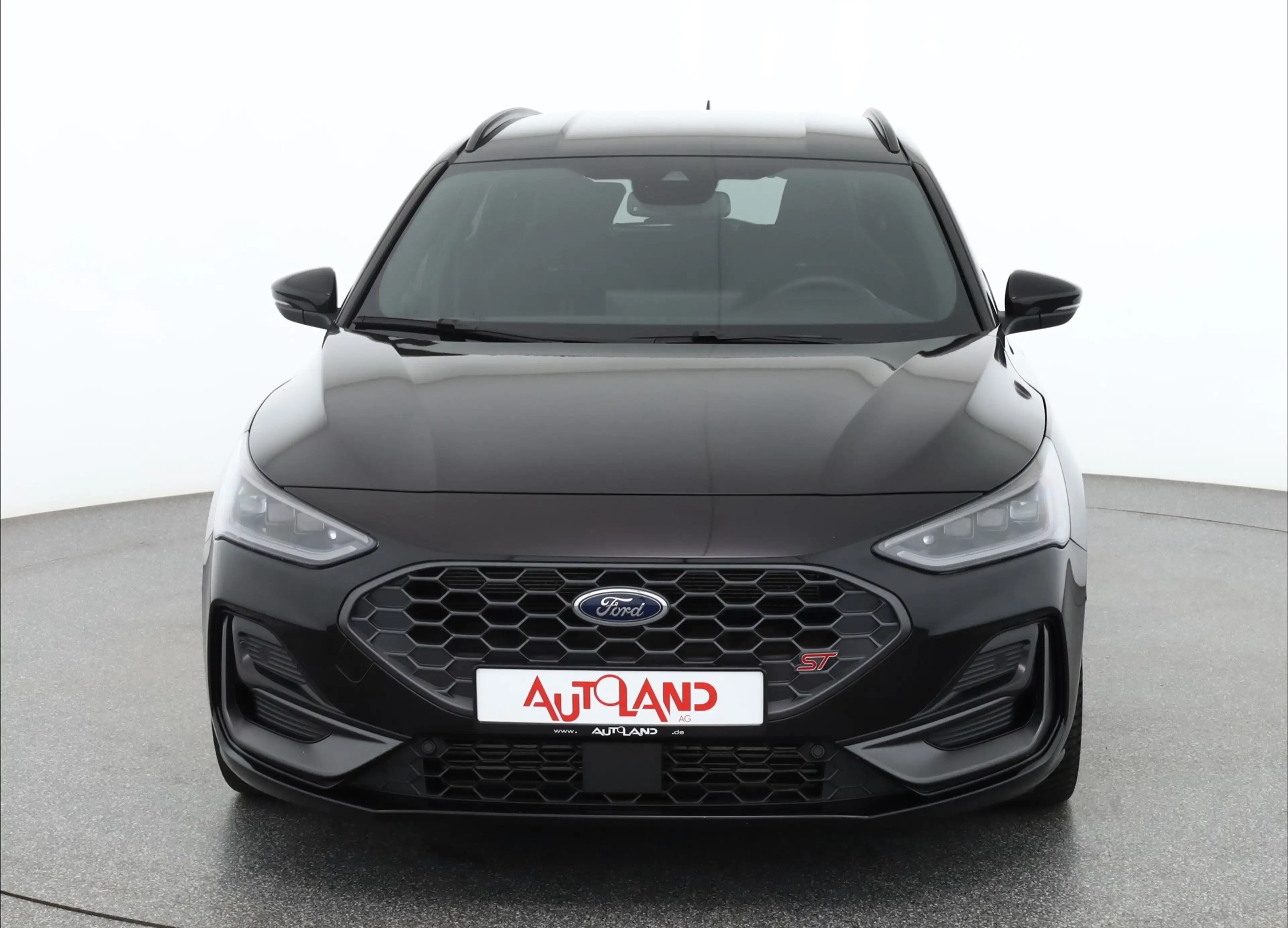 Ford Focus Turnier 2.3 EB ST X LED Kamera Head-Up DAB — photo 8