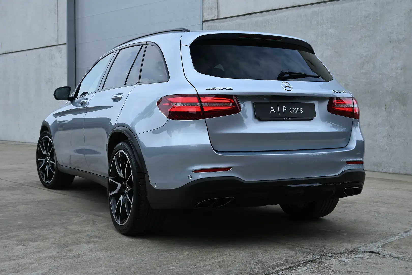 Mercedes-Benz GLC 43 AMG 4-Matic | designo | burmester | pano | camera Zilver - 2