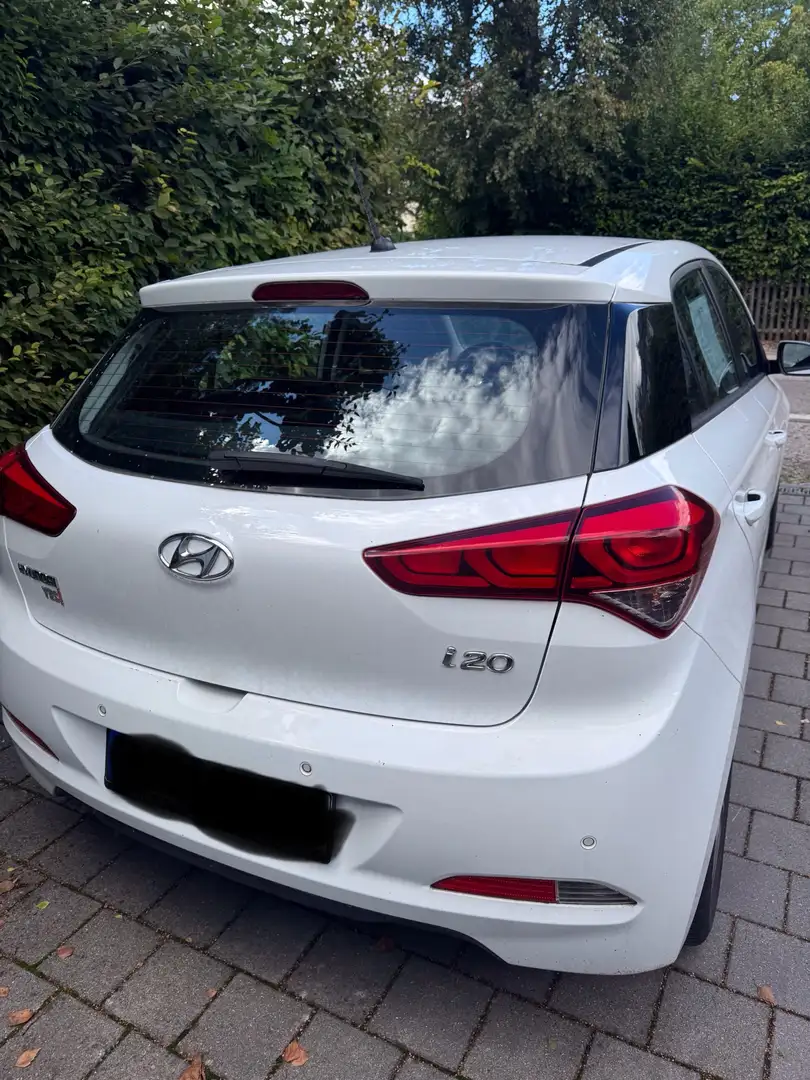 Hyundai i20 i20 1.2 Weiß - 2