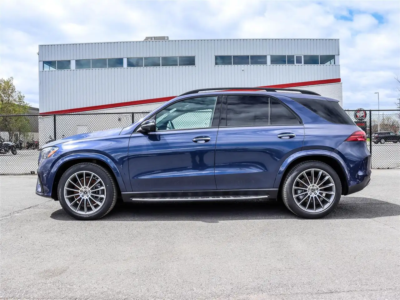 Mercedes-Benz GLE снимка Mercedes-Benz GLE