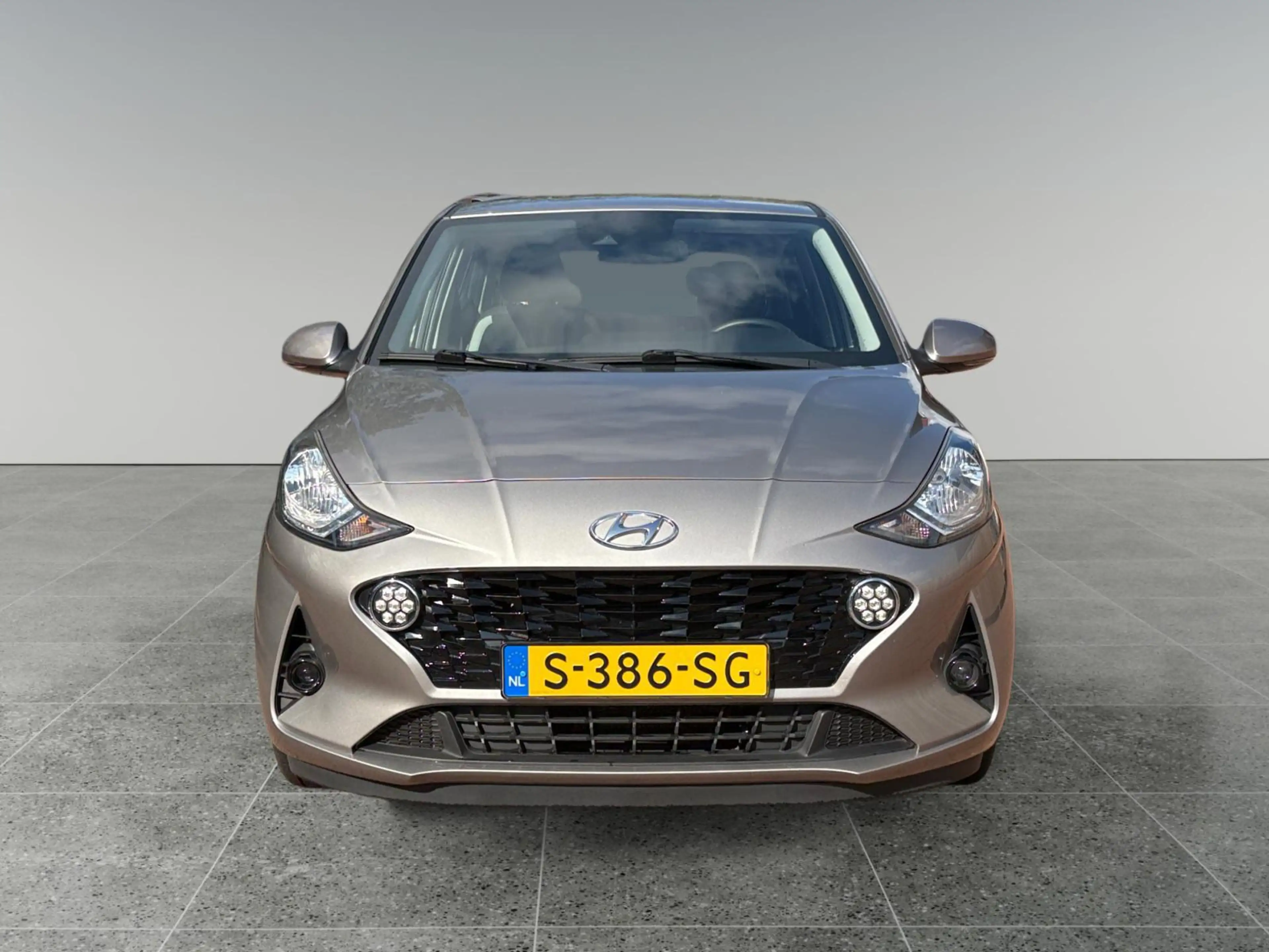 Hyundai i10 Comfort Smart 1.0 MPI 67pk | APPLE CARPLAY / ANDRO — photo 3