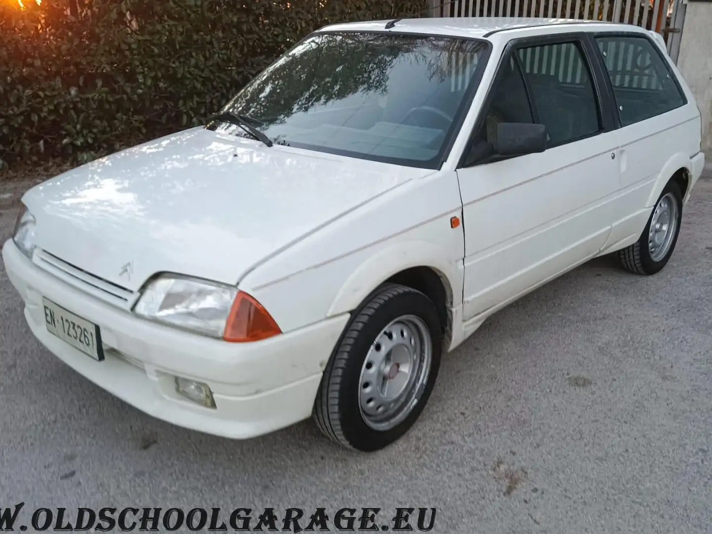 Citroen AX AX 3p 1.4 GT Белый - 1