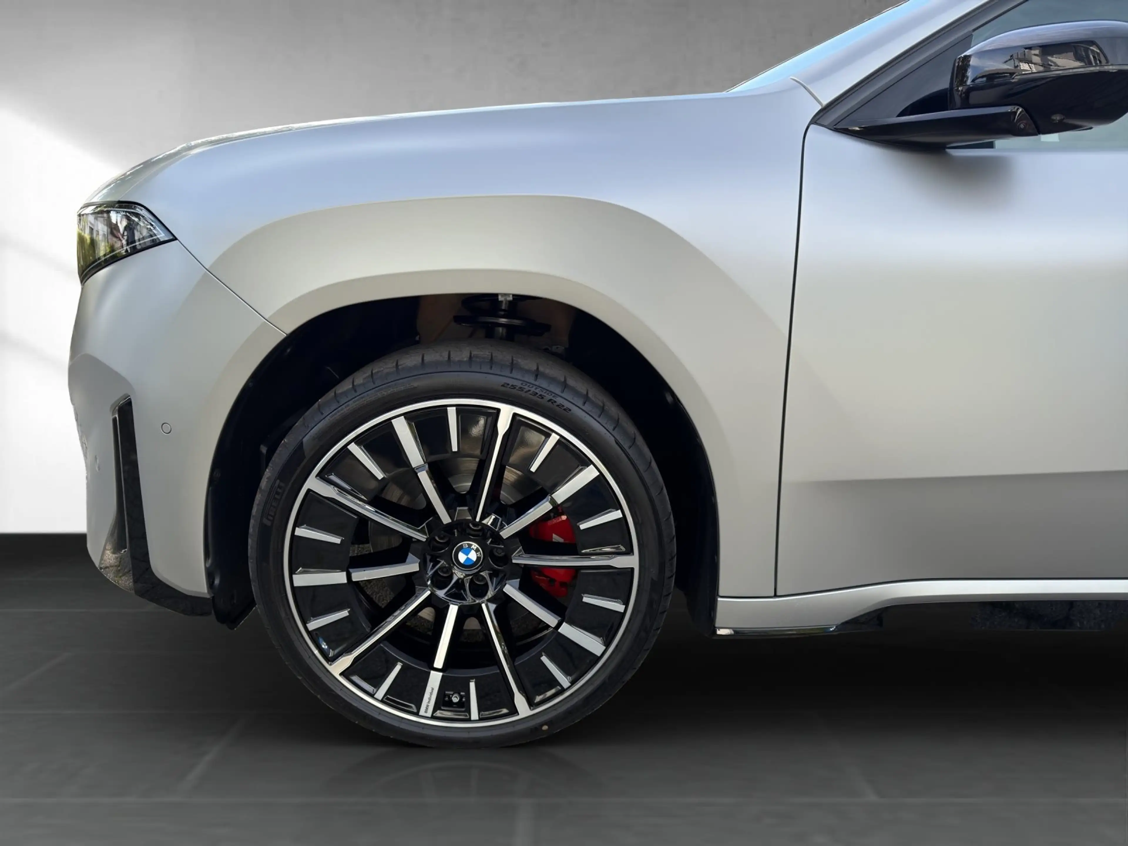 BMW iX3 40 — photo 8