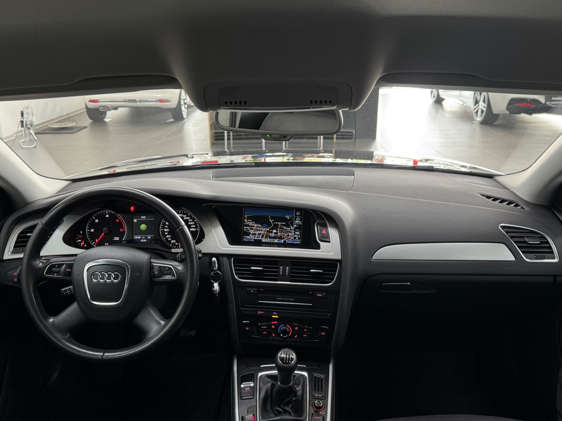 Audi A4 Avant Ambiente XENON/NAVI/PDC/U-FREI/2.HD! — photo 10