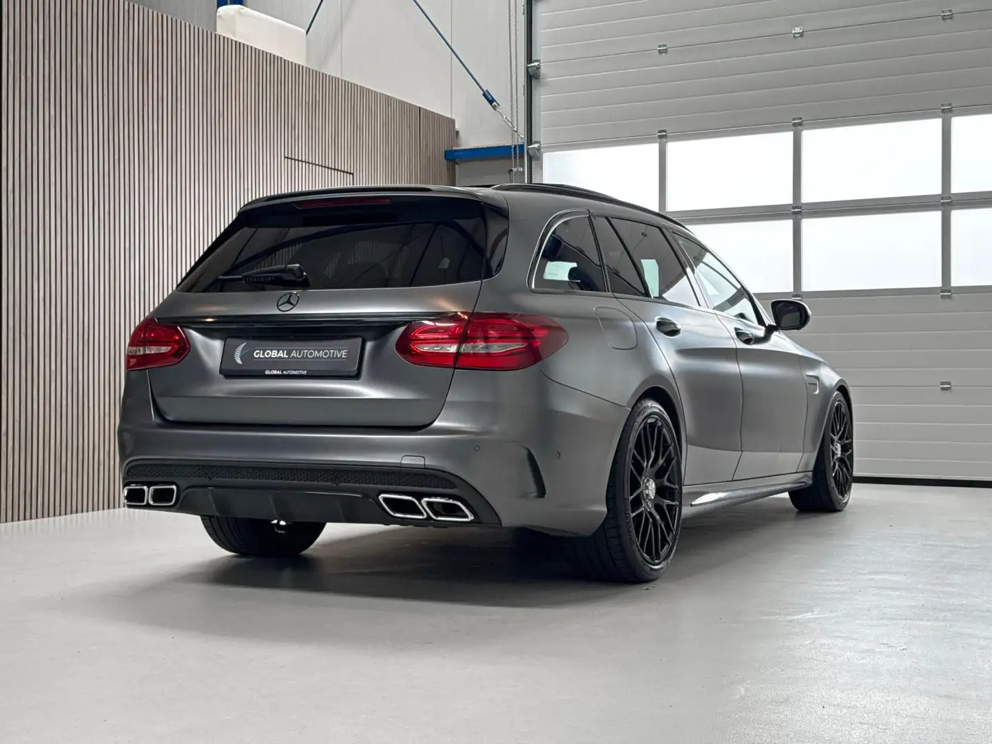 Mercedes-Benz C 63 AMG Estate S - 510 PK - PANORAMADAK - BURMESTER Grijs - 2