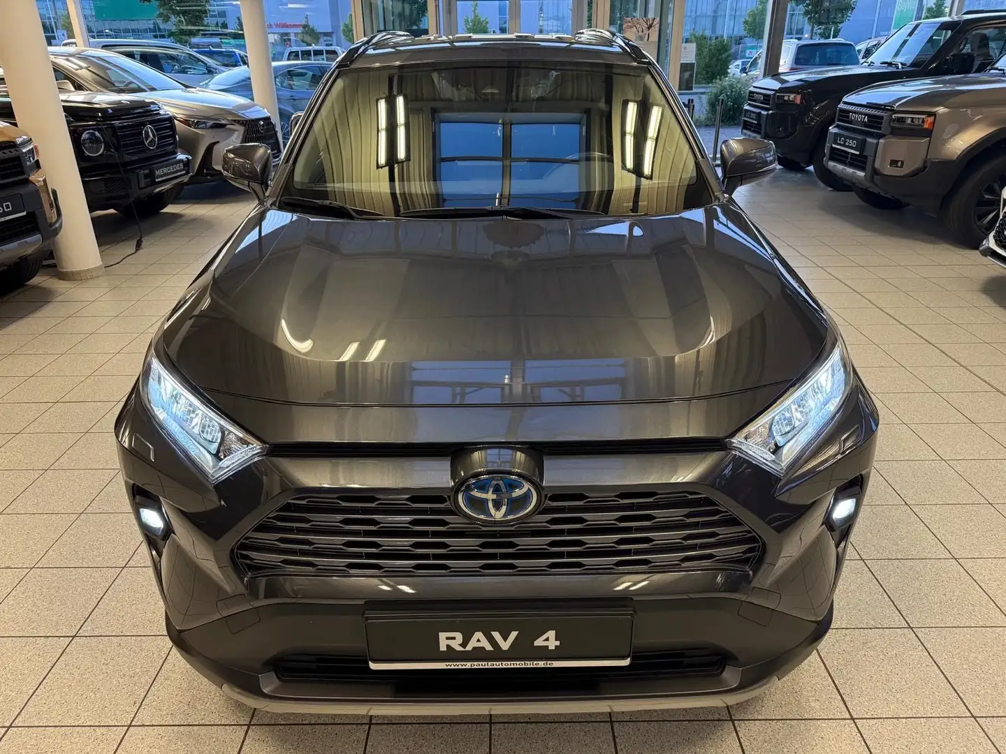 Toyota RAV 4 HYBRID-4x4-LED-LEDER-KAMERA-18 ZOLL-29.990 Grijs - 2