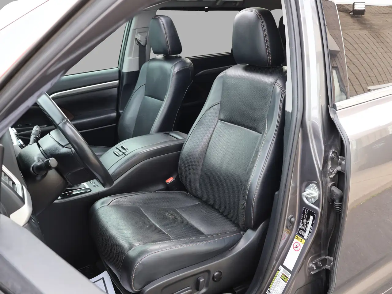 Toyota Highlander снимка Toyota Highlander