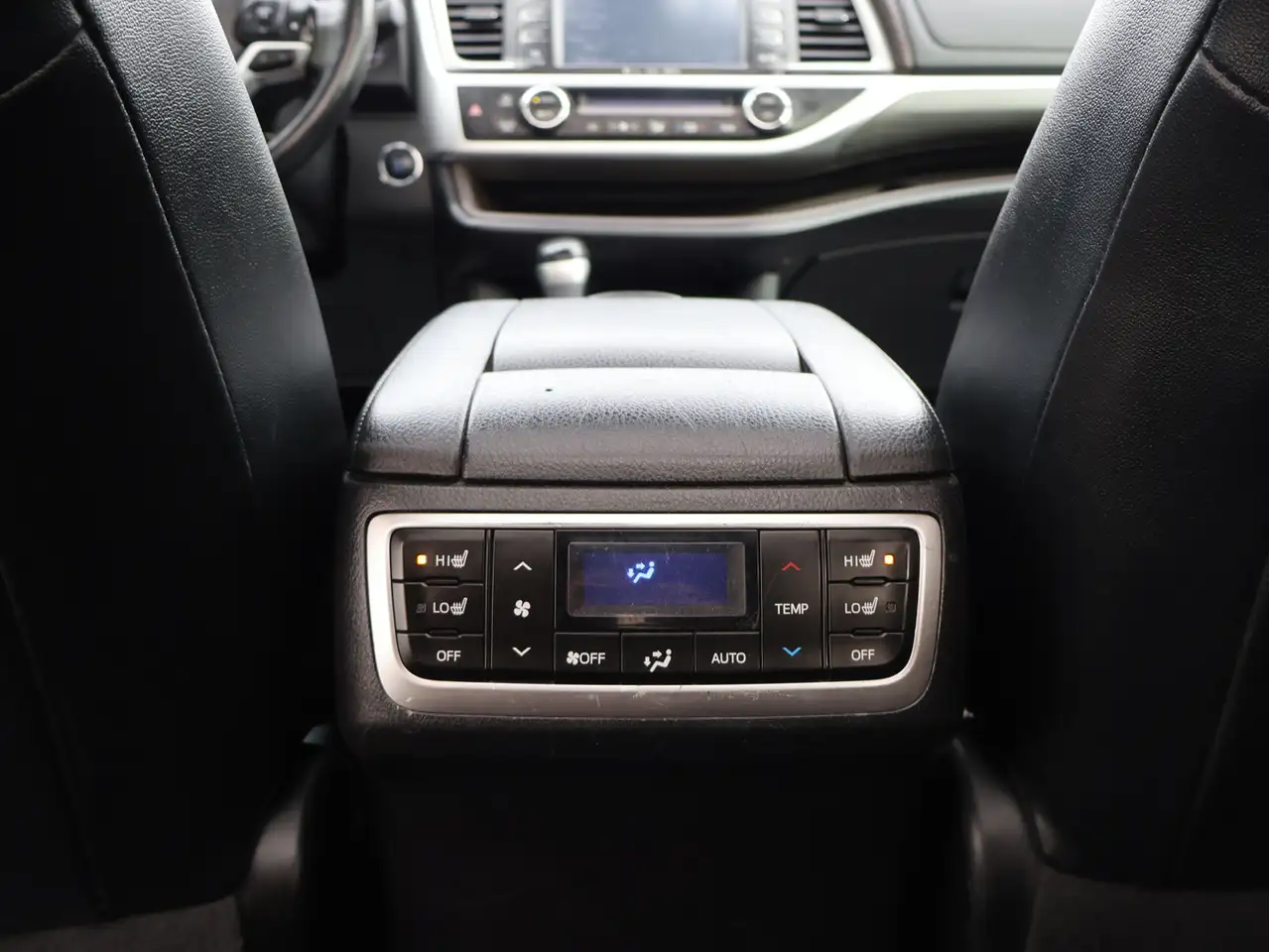 Toyota Highlander снимка Toyota Highlander