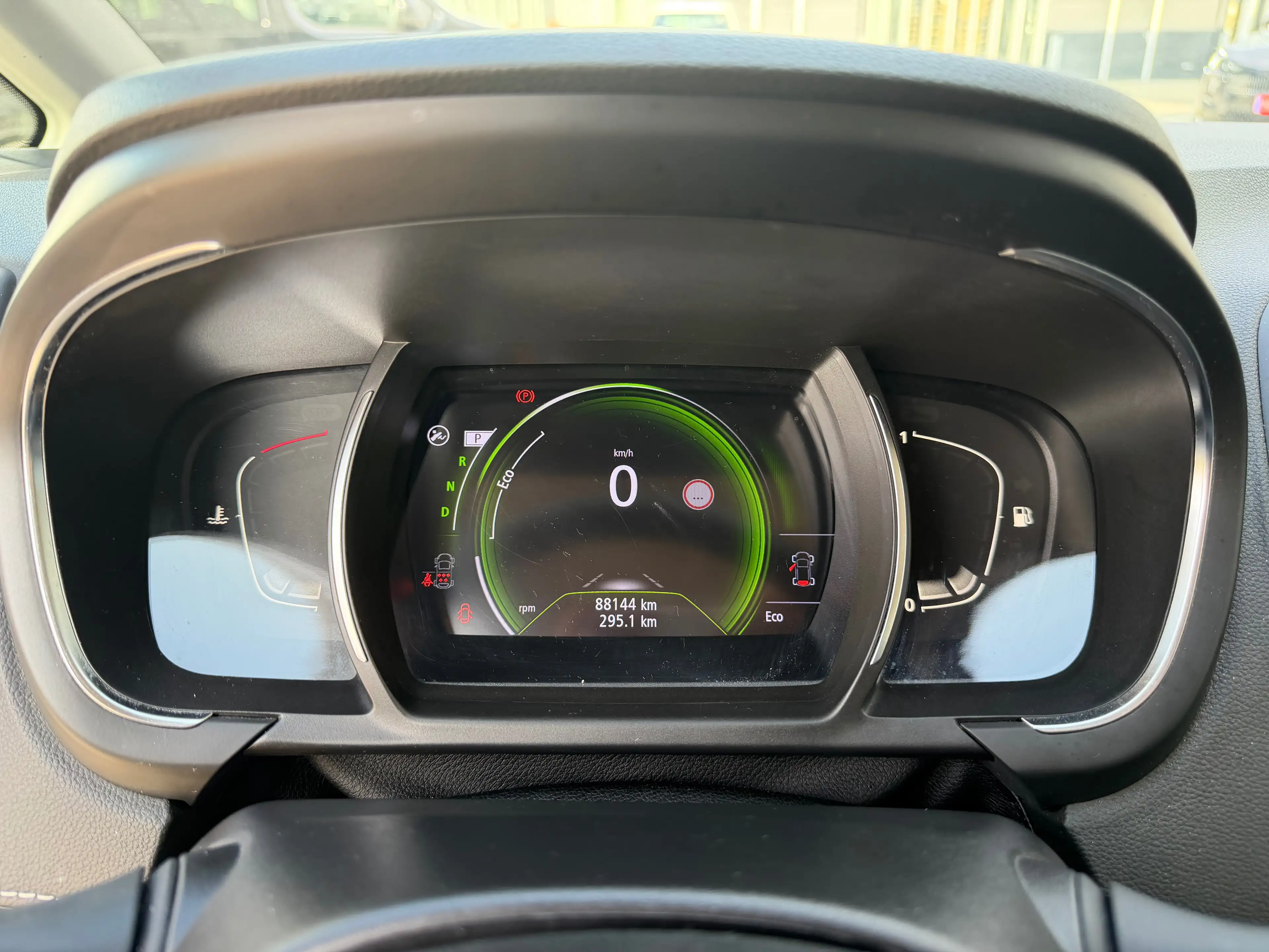 Renault Grand Scenic @SERVICARS HAREN - Voiture parfaite pour la famille avec 7 sièges / Garantie 12 mois — photo 11
