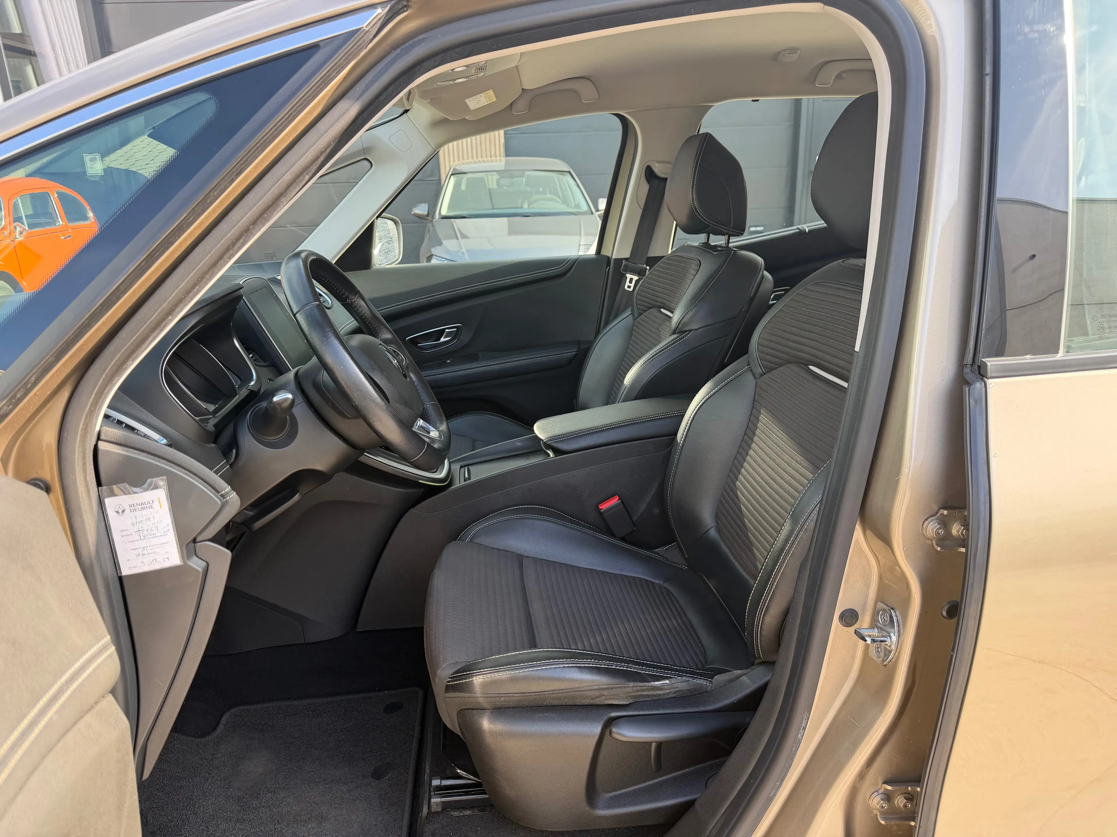 Renault Grand Scenic @SERVICARS HAREN - Voiture parfaite pour la famille avec 7 sièges / Garantie 12 mois — photo 9