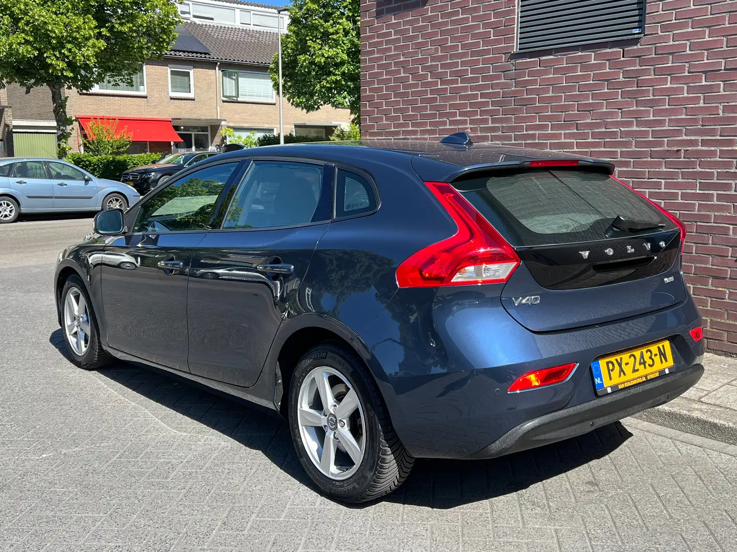 Volvo V40 V40 1.6 D2 Momentum Azul - 2