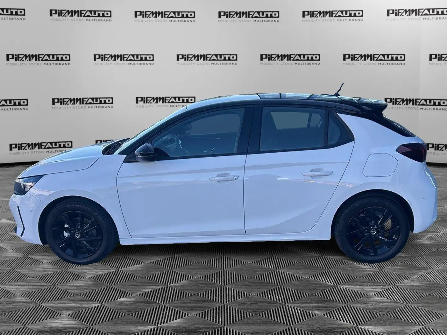 Opel Corsa 1.2 GS Weiß - 2