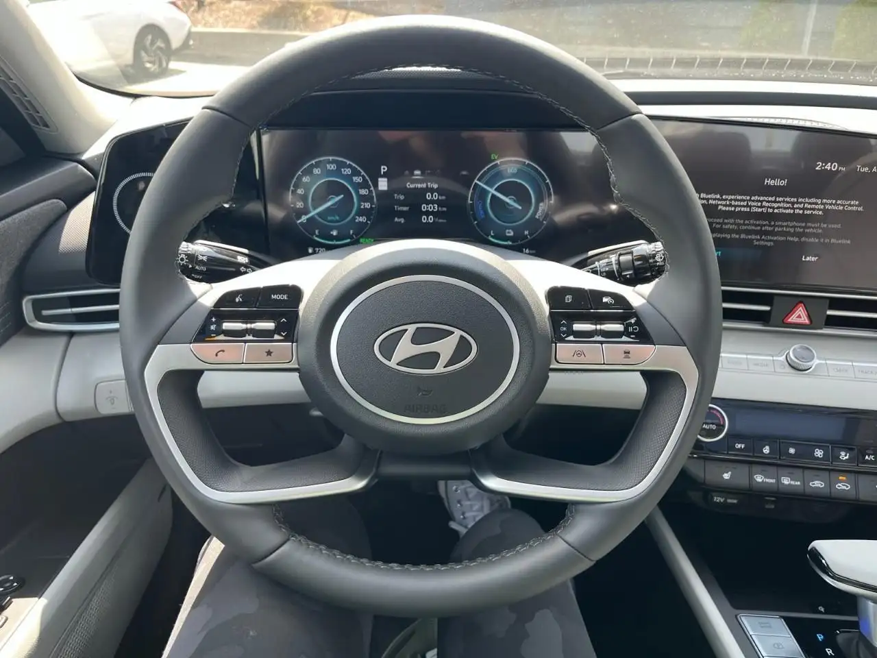 Hyundai ELANTRA снимка Hyundai ELANTRA