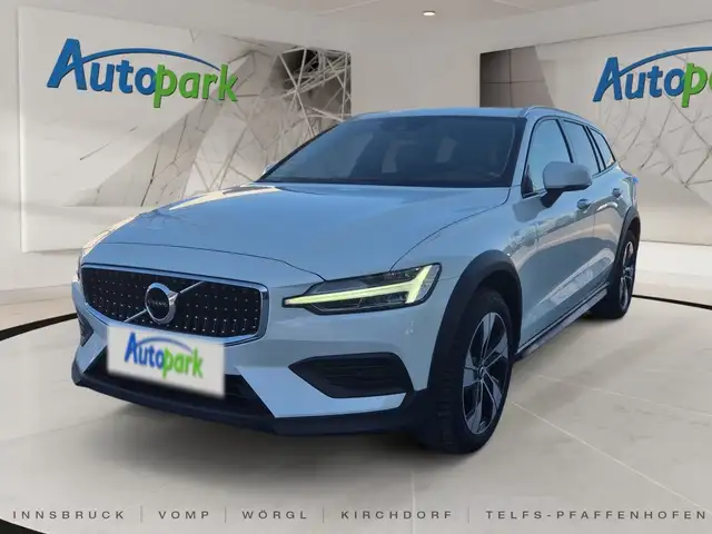 Volvo V60 Cross Country Pro, B4 AWD Mild Hybrid Pro AWD